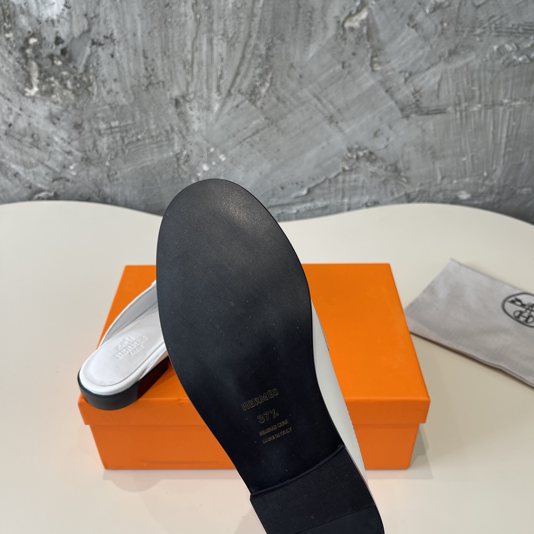 “New Arrival: Hermes SS24 Spring and Summer Shoes with Fine Italian Leather Details” - 图片 9