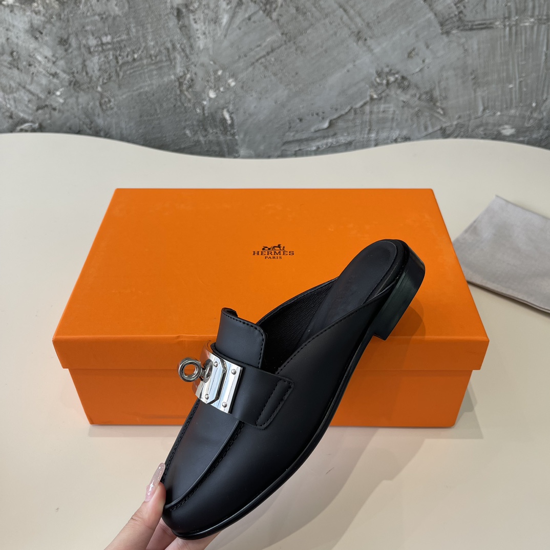 “New Arrival: Hermes SS24 Spring & Summer Shoes with Fine Italian Leather Details” - 图片 8