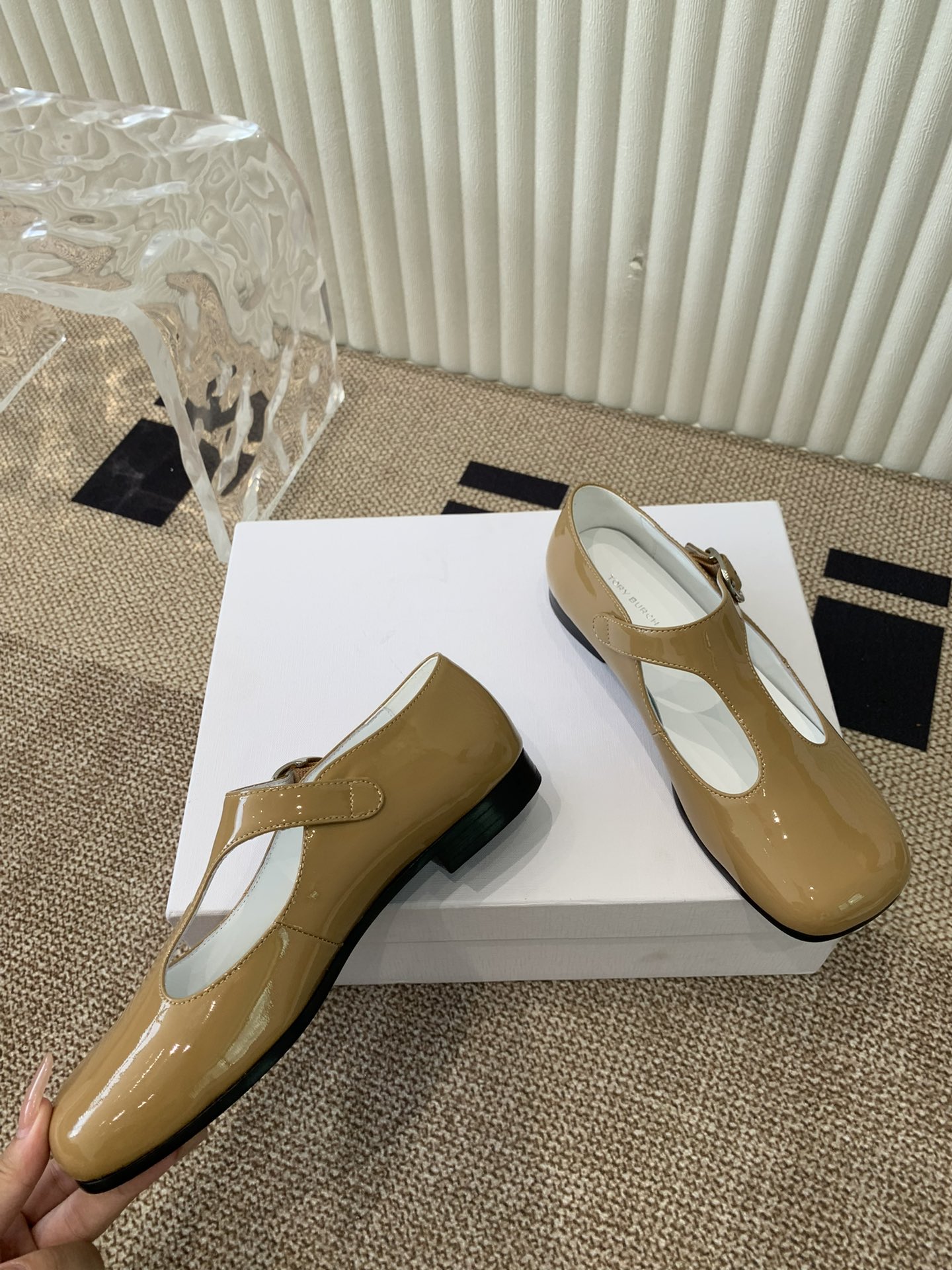 “Premium Tory Murch Ballet Shoes in Sheepskin, 609 Pounds” - 图片 5
