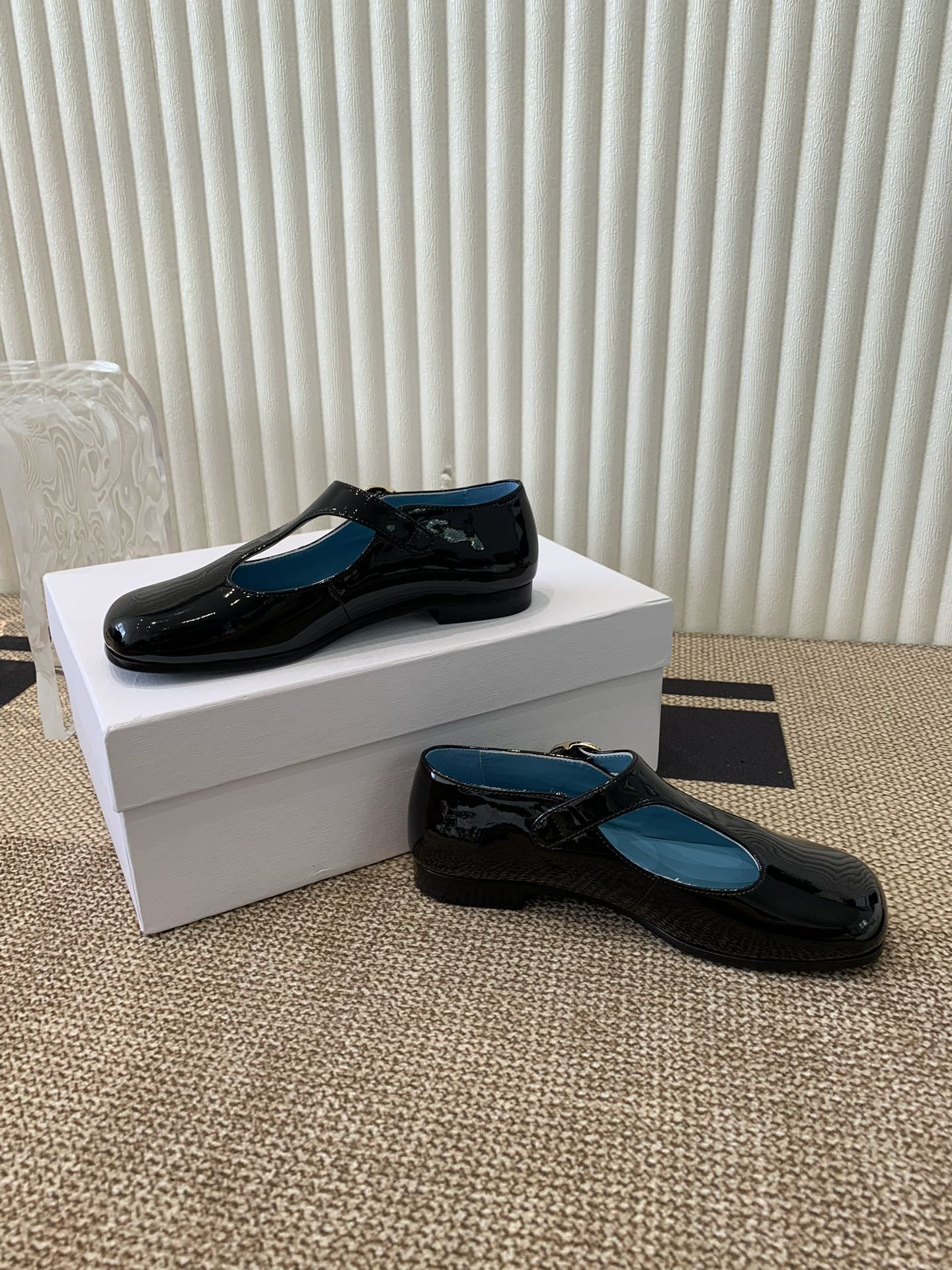 “Premium Tory Burg24 Ballet Shoes: Sheepskin Fabric, Real Skins, Code 35-40” - 图片 5