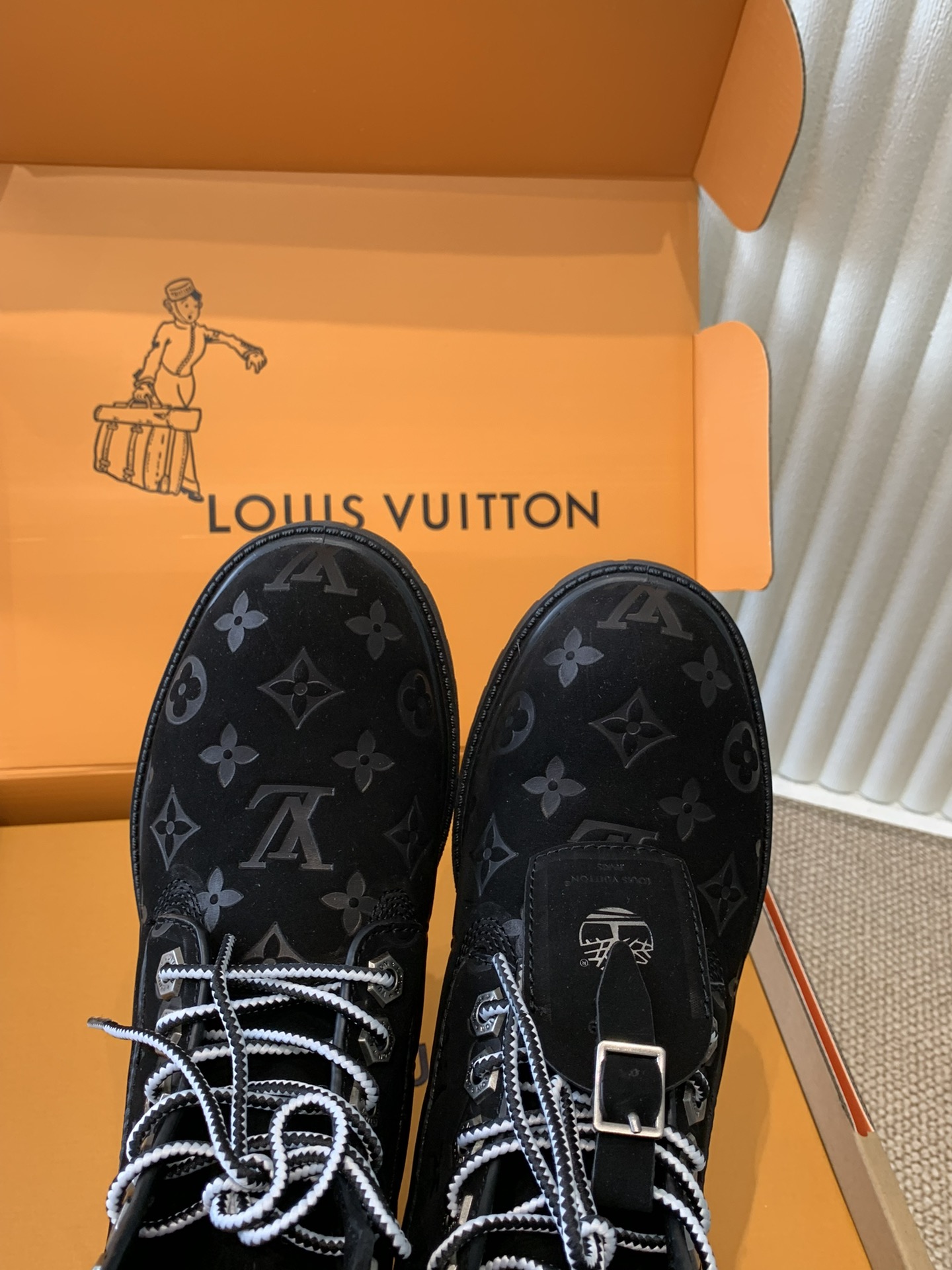 LV x Timbertanc Yellow Boots: Top Edition with Monogram Cow Leather and Italian Craftsmanship - 图片 2