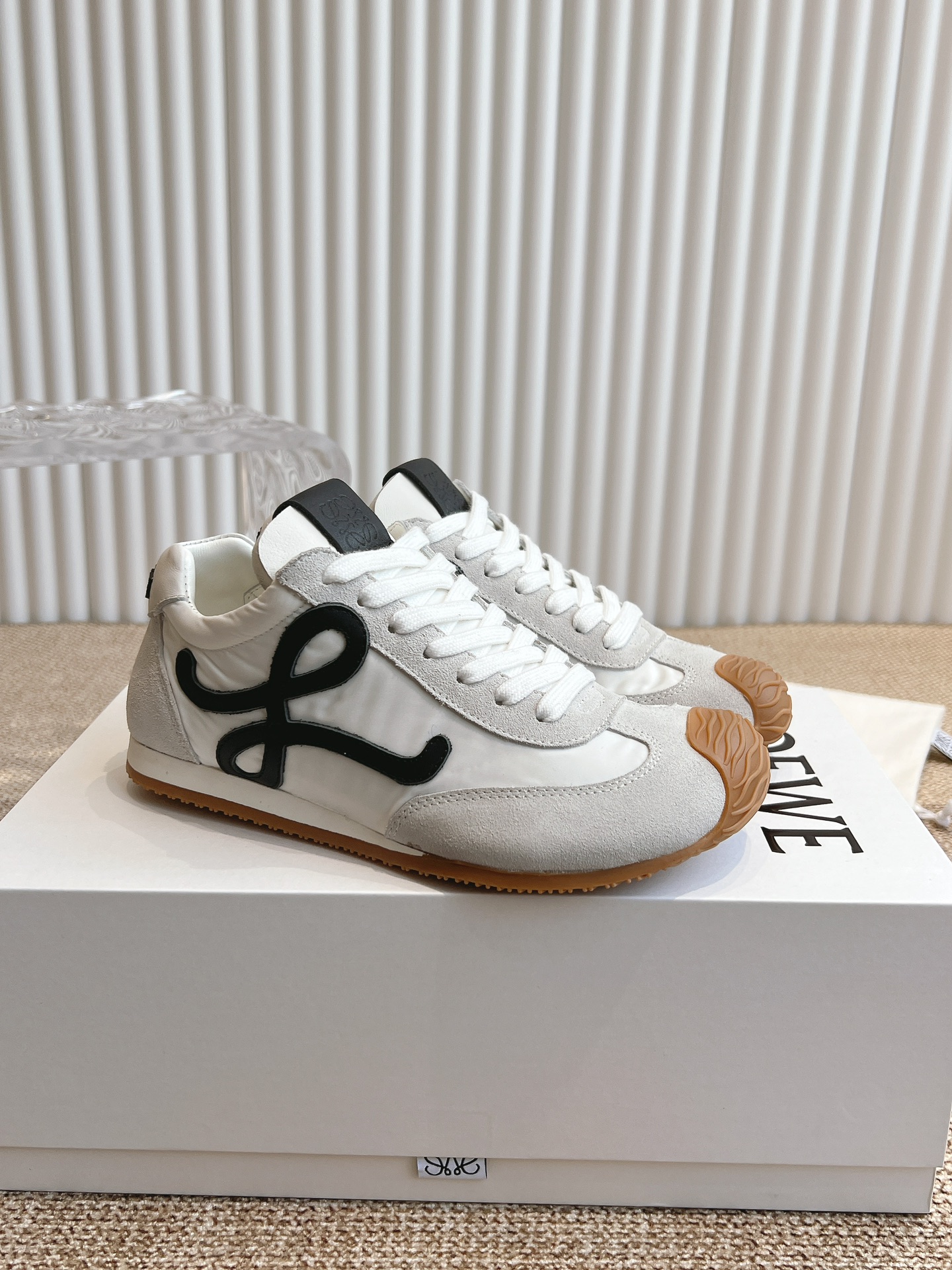 Loewe Balletrunner Sneakers: Leather & Fabric Upper, Rubber Sole, Sizes 35-45 2 i1733154342 4400 0