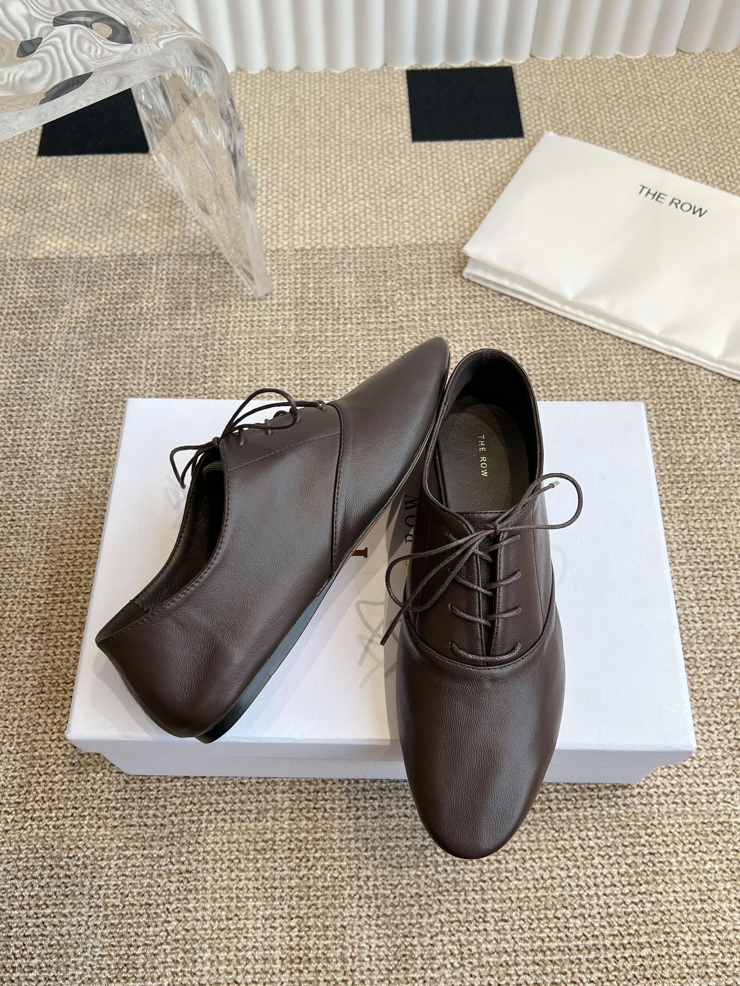 “New Round Head Tie Flat Shoes with Sheepskin Vamp and Rubber Soles” - 图片 5