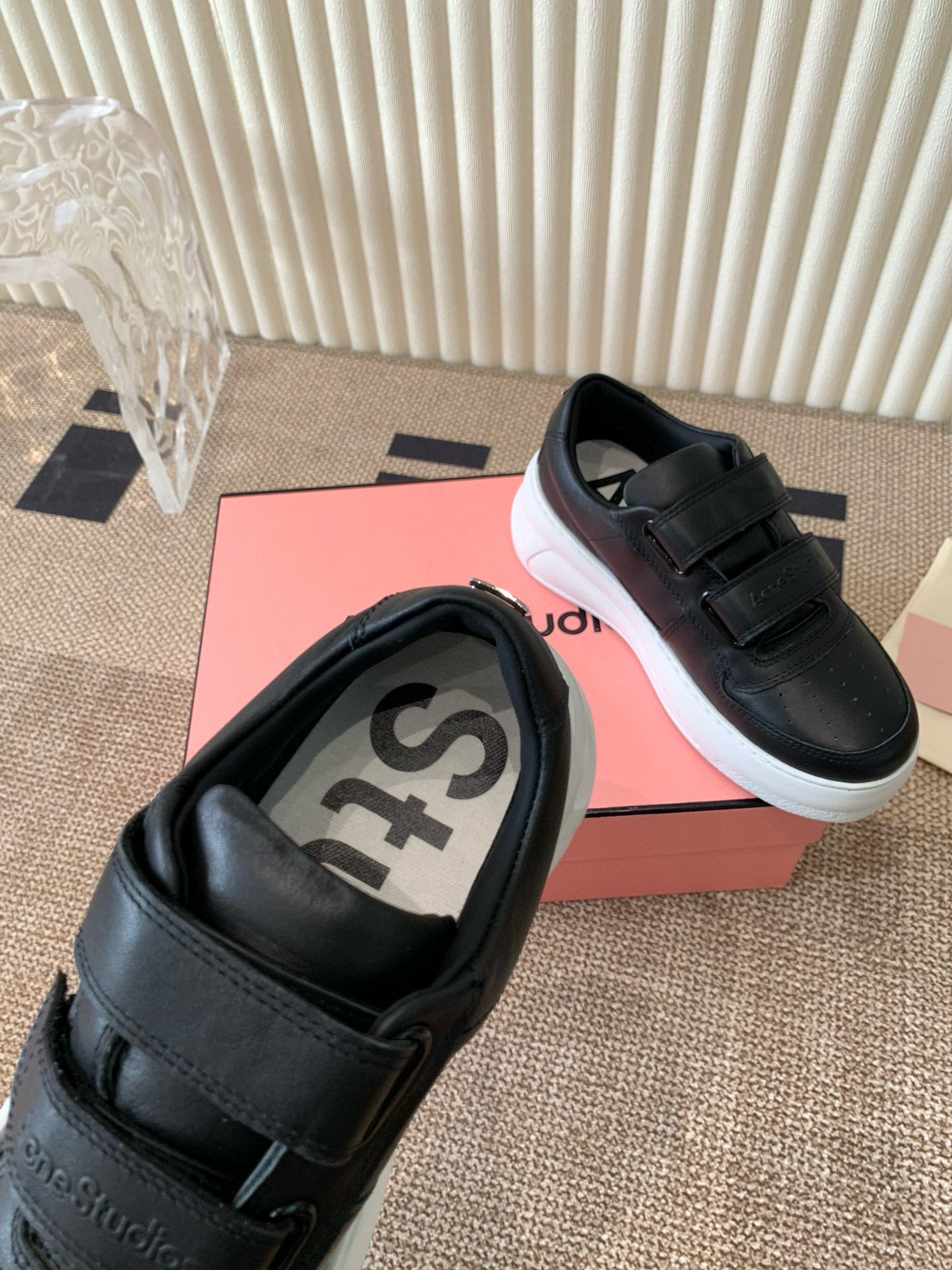 Dior Studios ‼ 24ss 最新厚底休闲魔术贴笑脸小白鞋‼