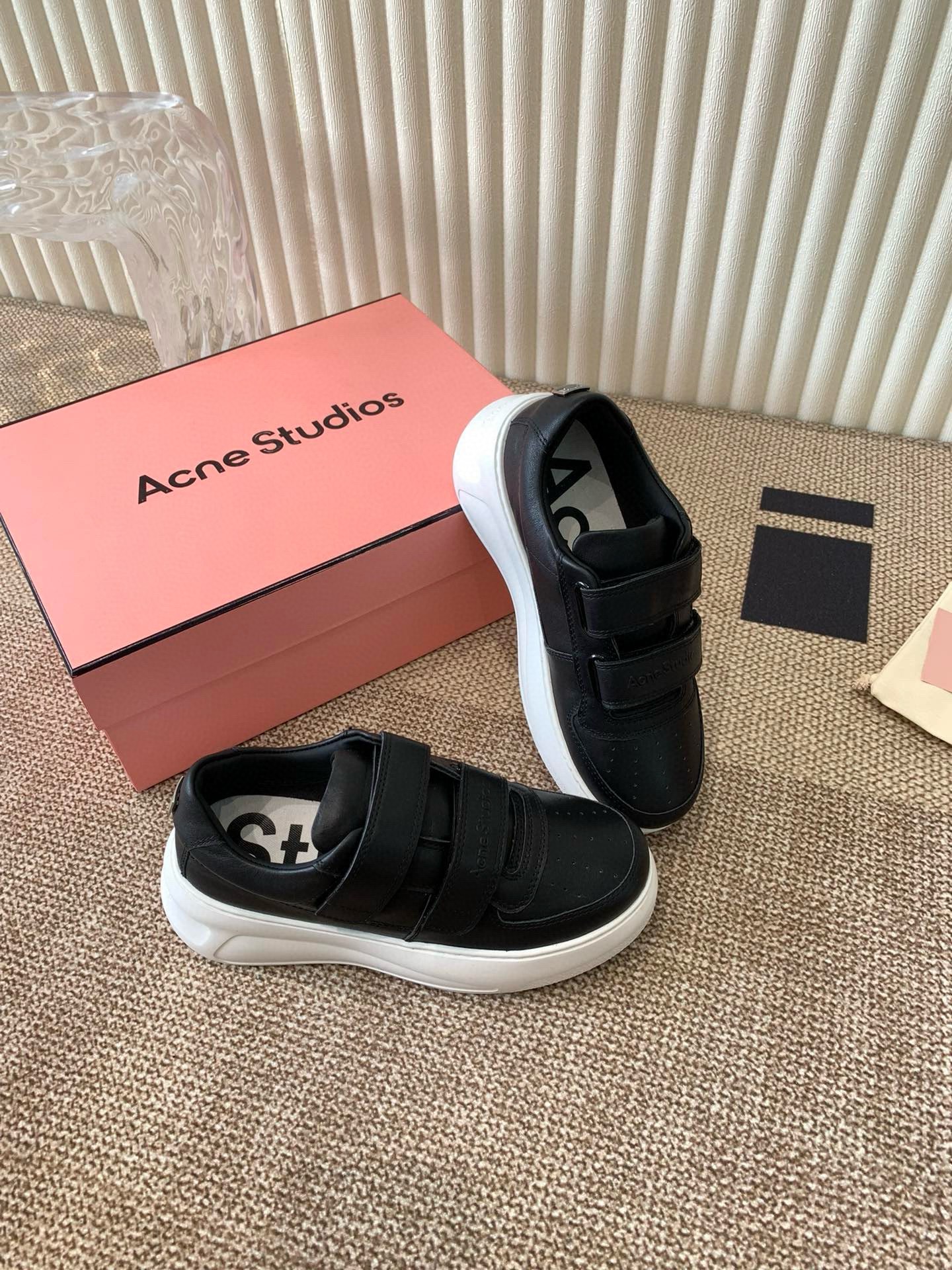 Dior Studios ‼ 24ss 最新厚底休闲魔术贴笑脸小白鞋‼