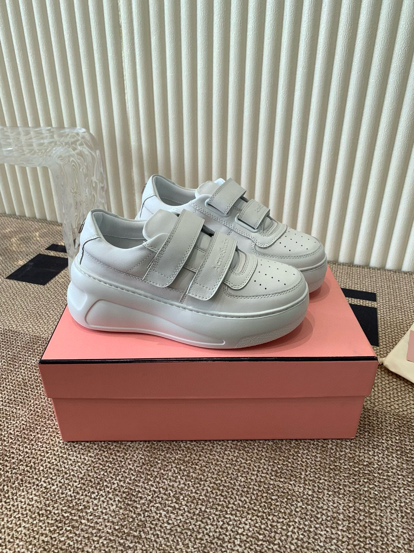 Dior Studios ‼ 24ss 最新厚底休闲魔术贴笑脸小白鞋‼