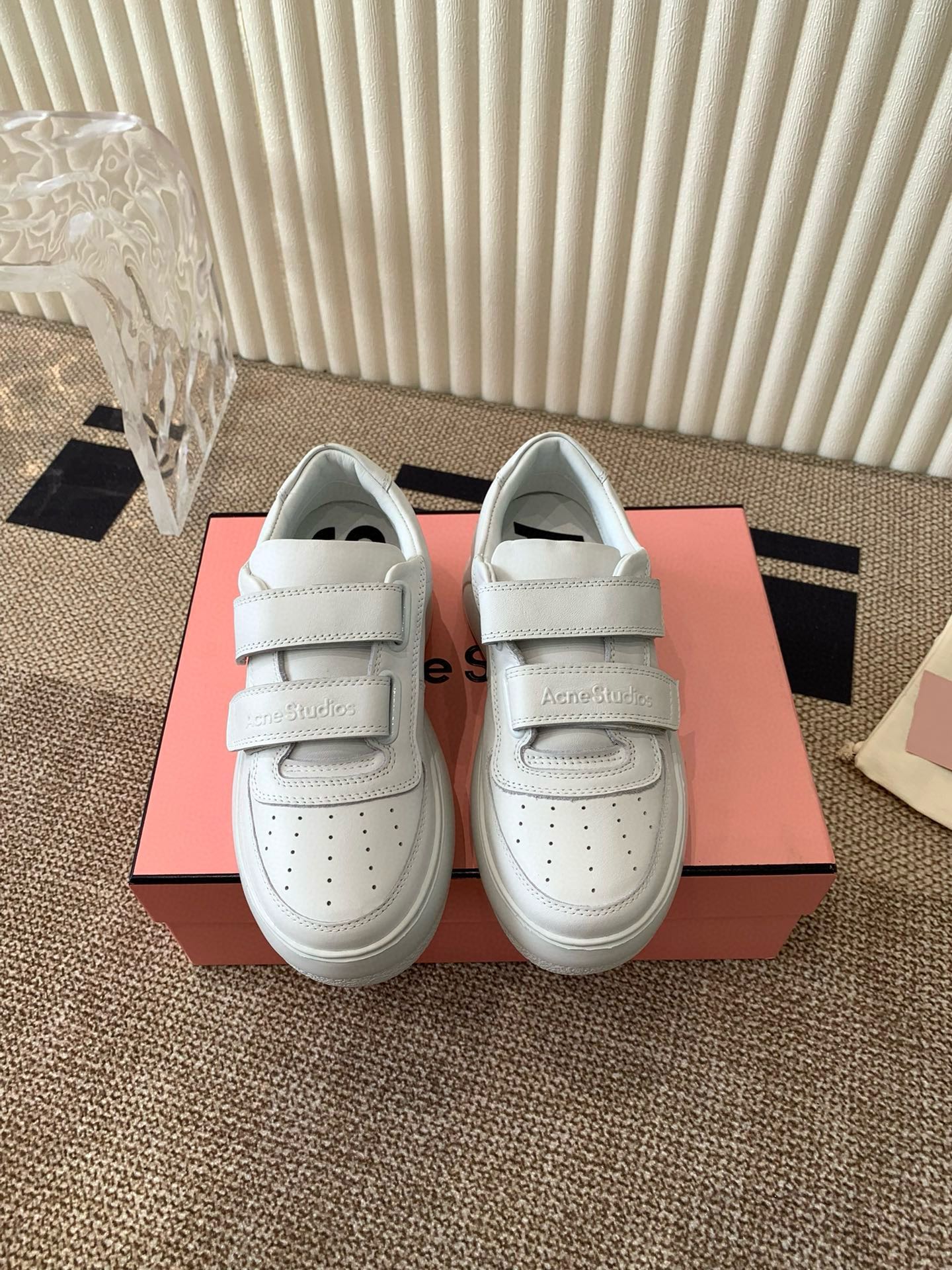 Dior Studios ‼ 24ss 最新厚底休闲魔术贴笑脸小白鞋‼