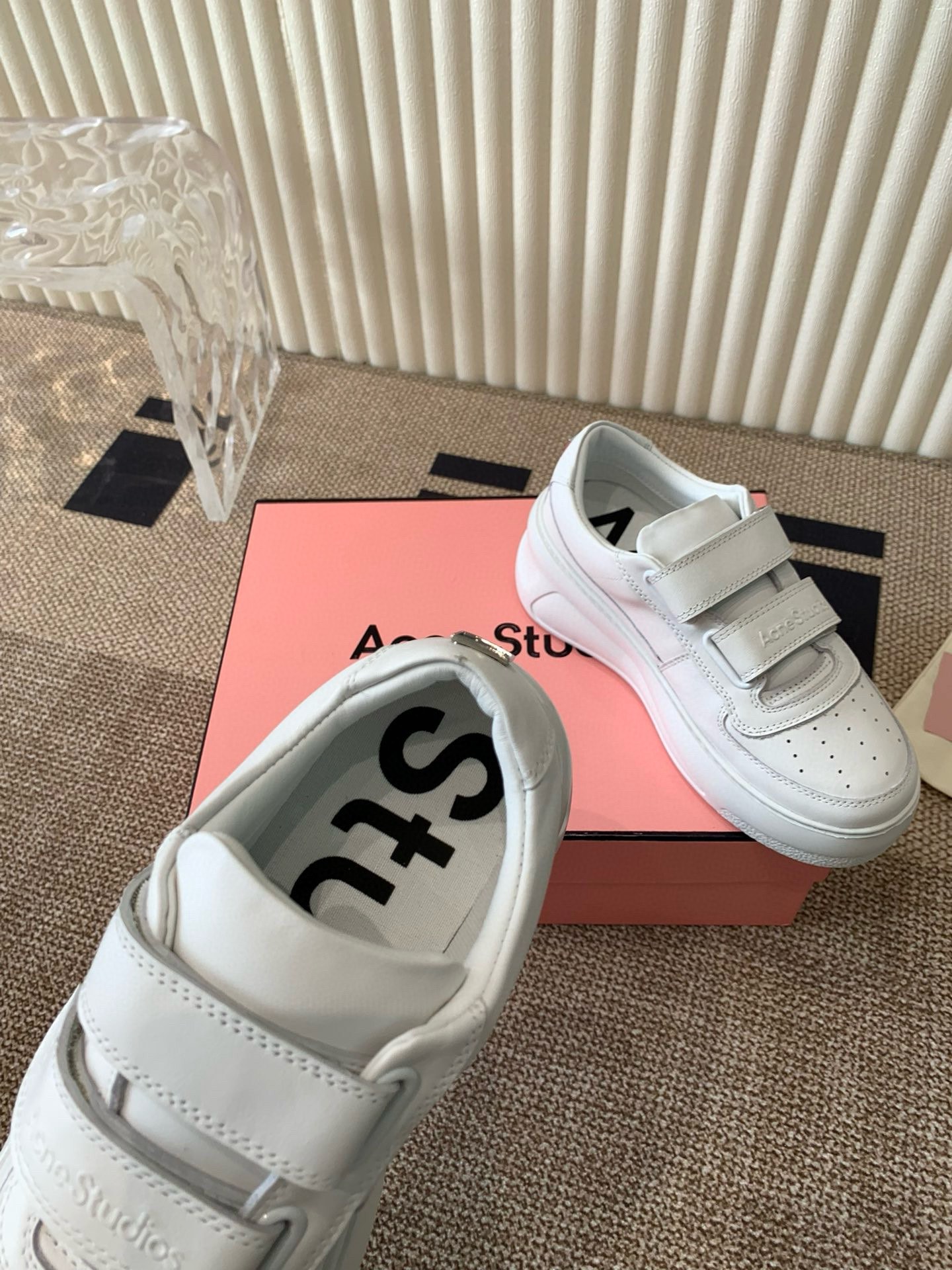 Dior Studios ‼ 24ss 最新厚底休闲魔术贴笑脸小白鞋‼