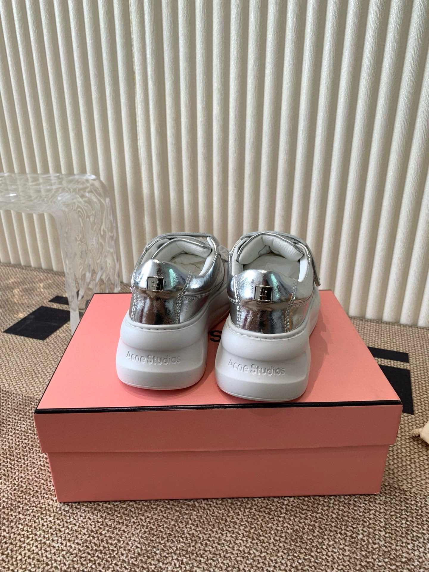 Dior Studios ‼ 24ss 最新厚底休闲魔术贴笑脸小白鞋‼
