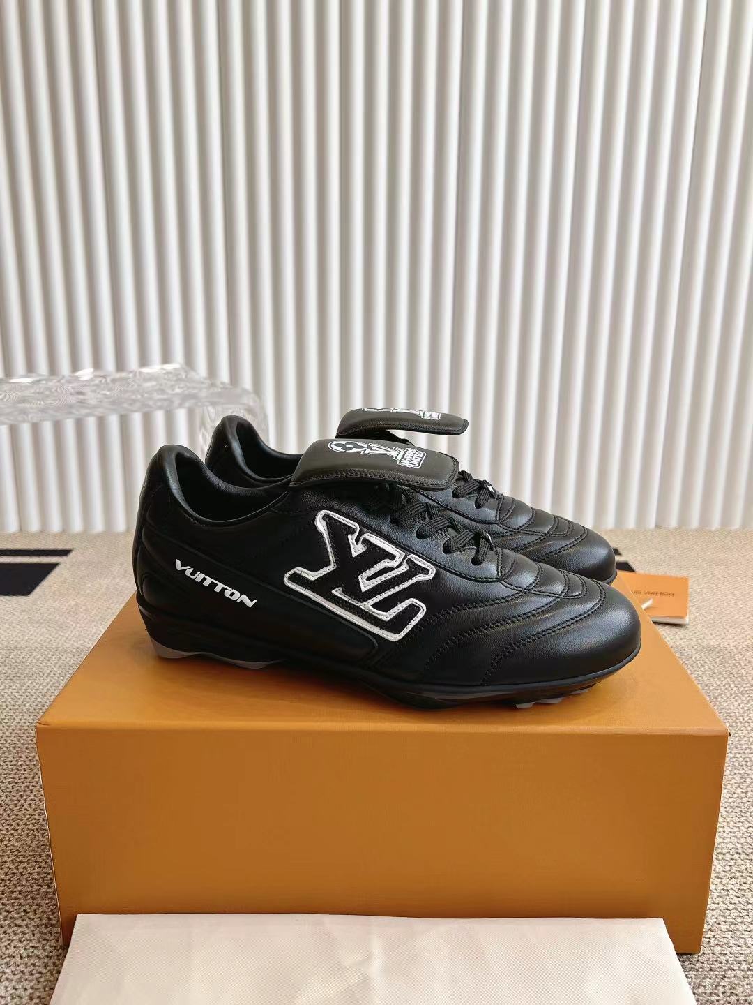 Louis Vuitton LV FOOTPRINT SOCCER 运动鞋足球鞋‼
