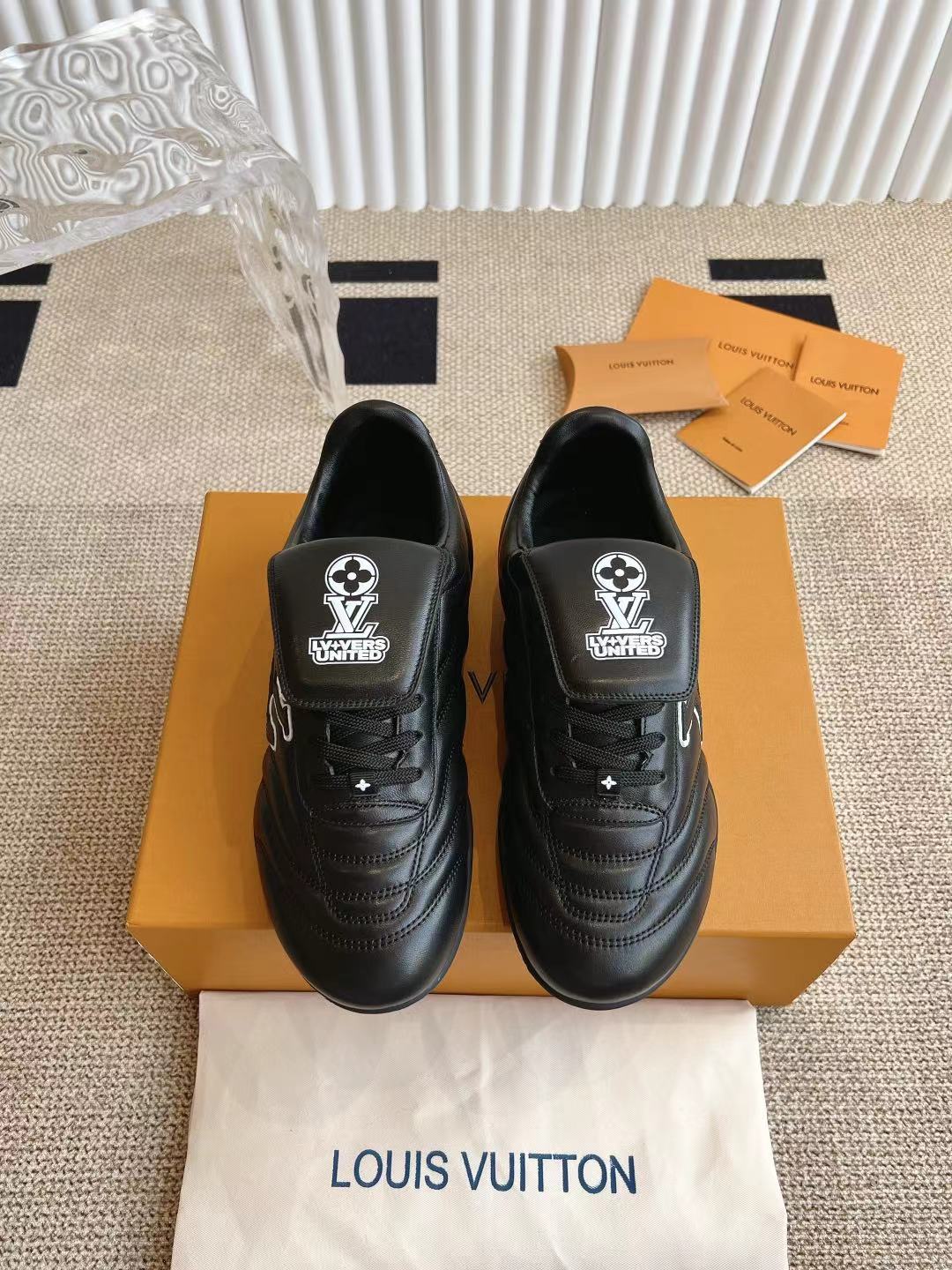 Louis Vuitton LV FOOTPRINT SOCCER 运动鞋足球鞋‼