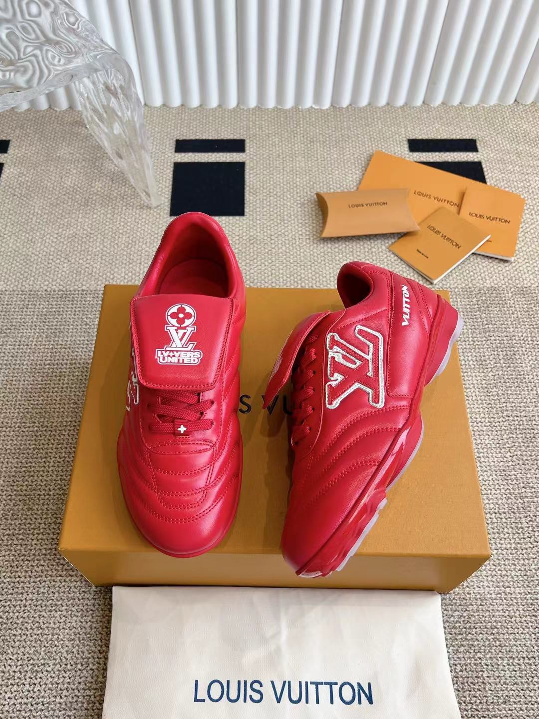Louis Vuitton LV FOOTPRINT SOCCER 运动鞋足球鞋‼