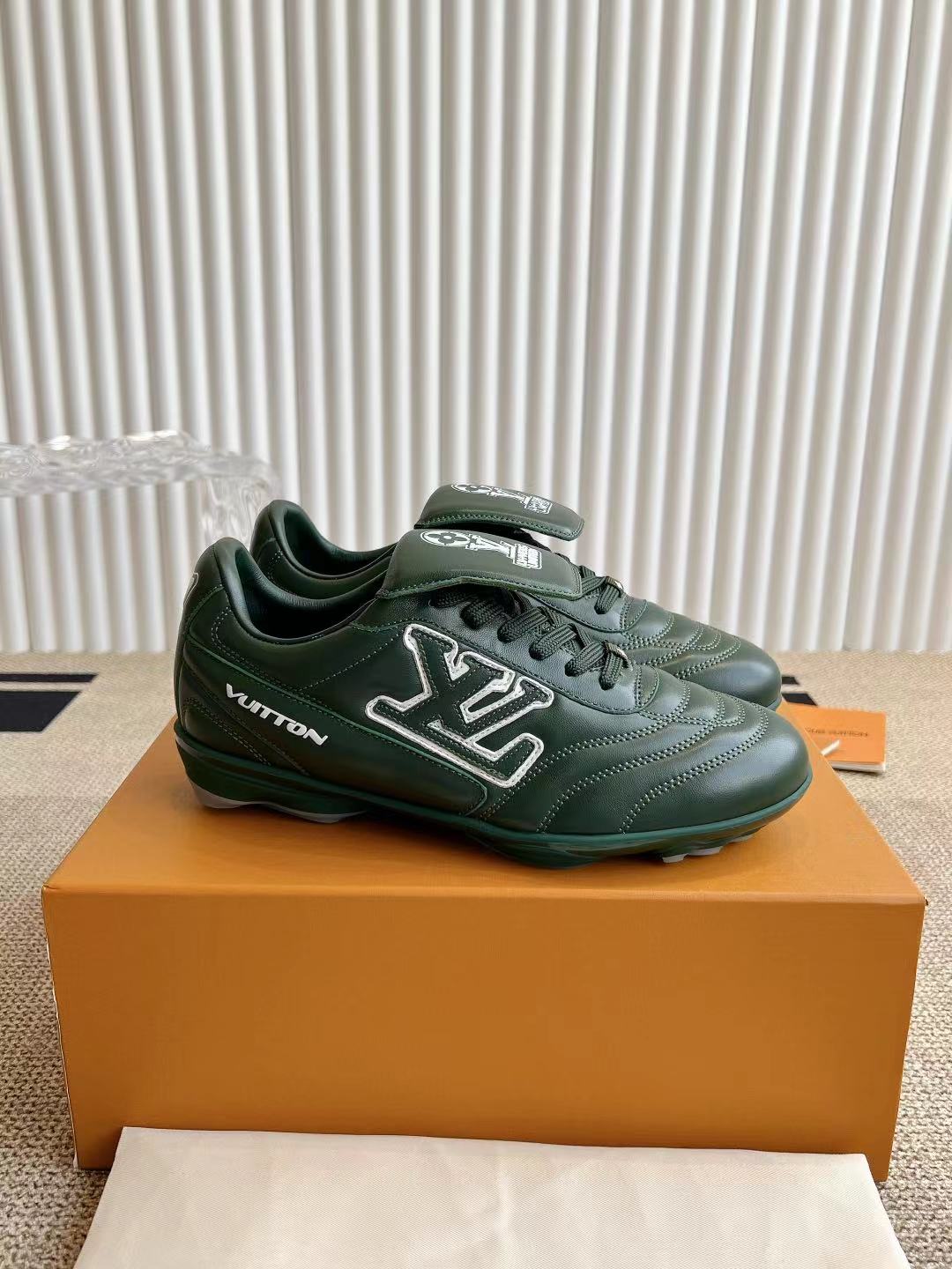 Louis Vuitton LV FOOTPRINT SOCCER 运动鞋足球鞋‼