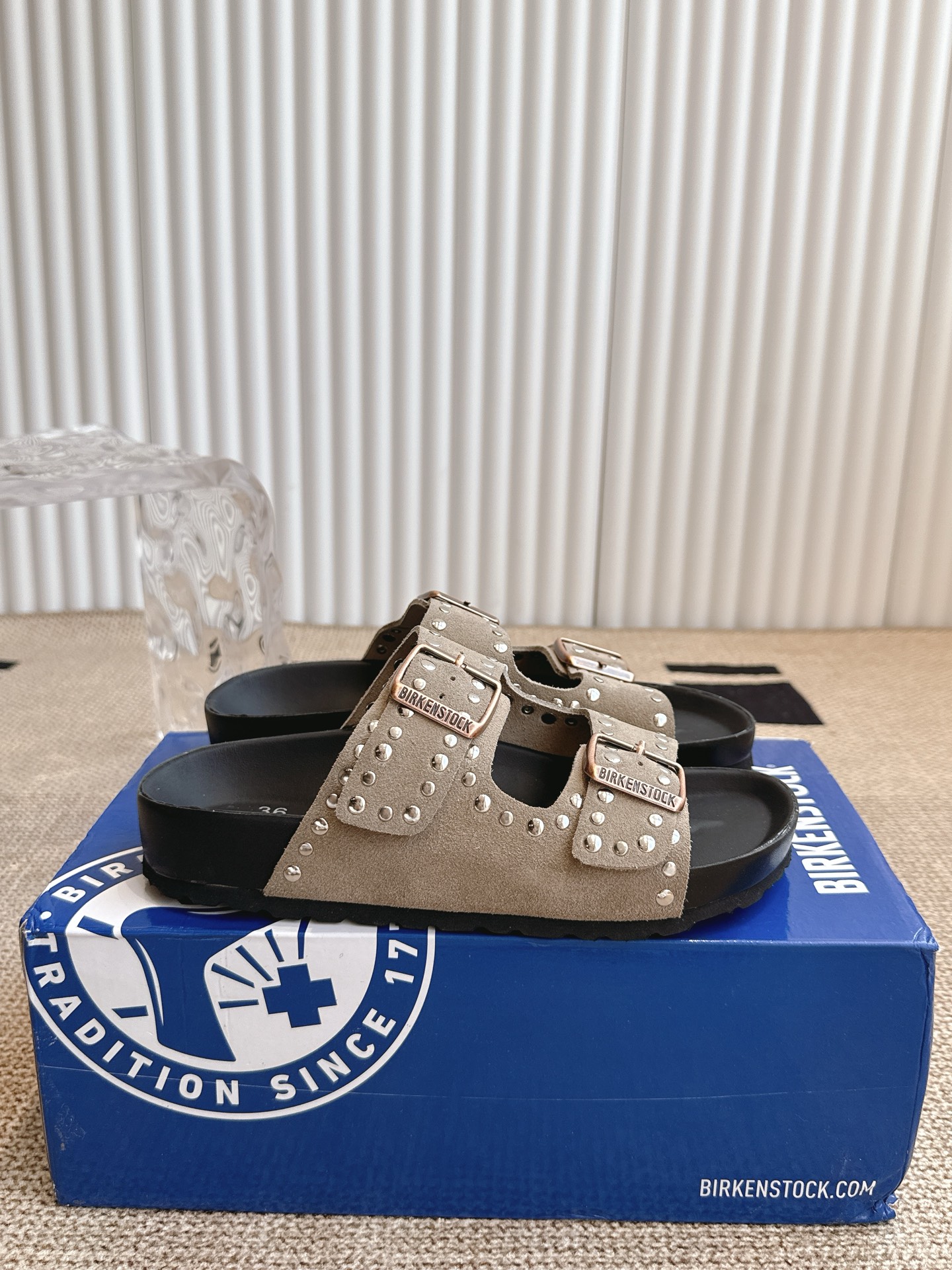 “Rome Sandals: Birkenstock Class 550 – Fashionable, Comfortable, and Durable!” - 图片 3