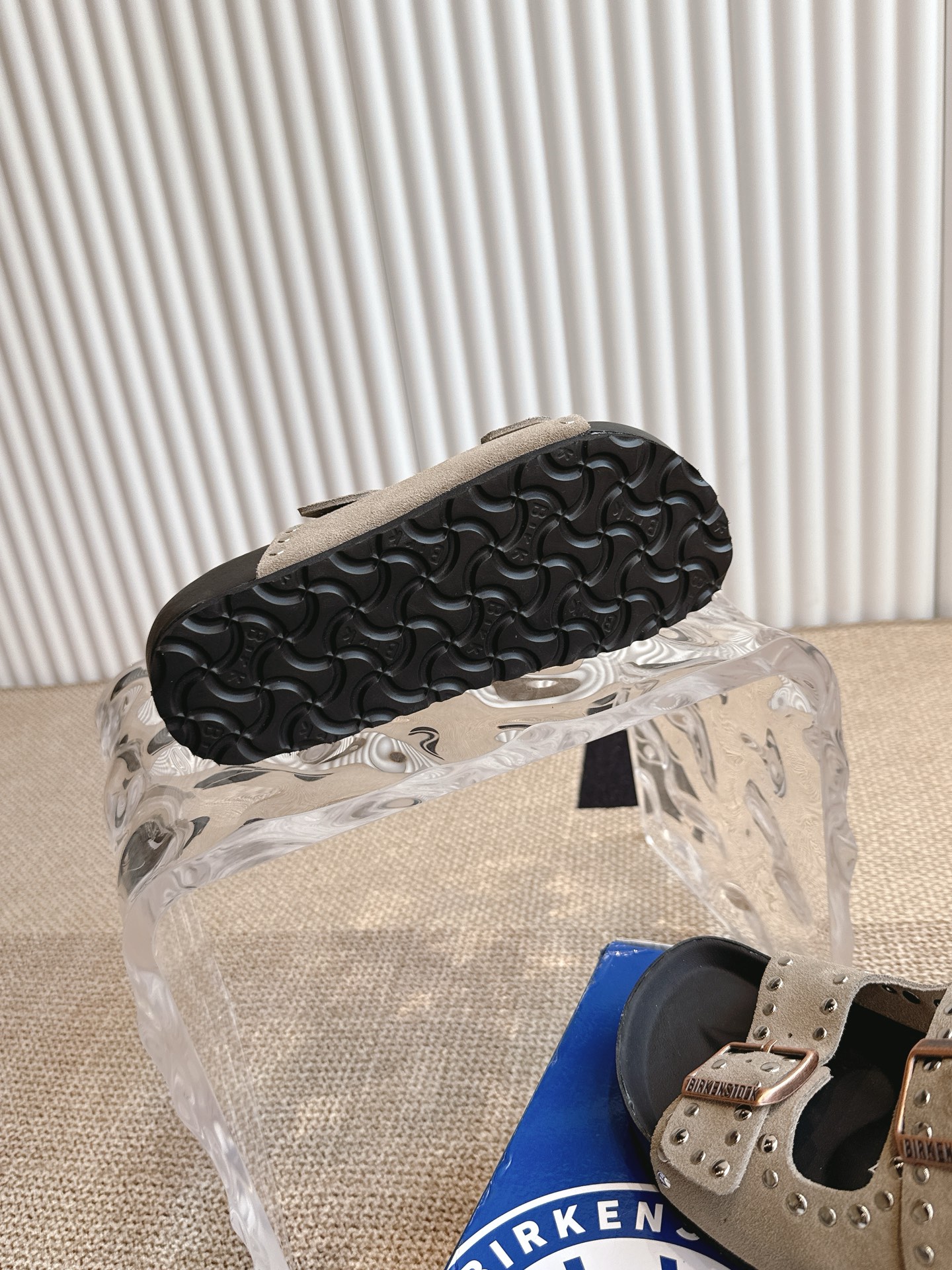 “Rome Sandals: Birkenstock Class 550 – Fashionable, Comfortable, and Durable!” - 图片 9