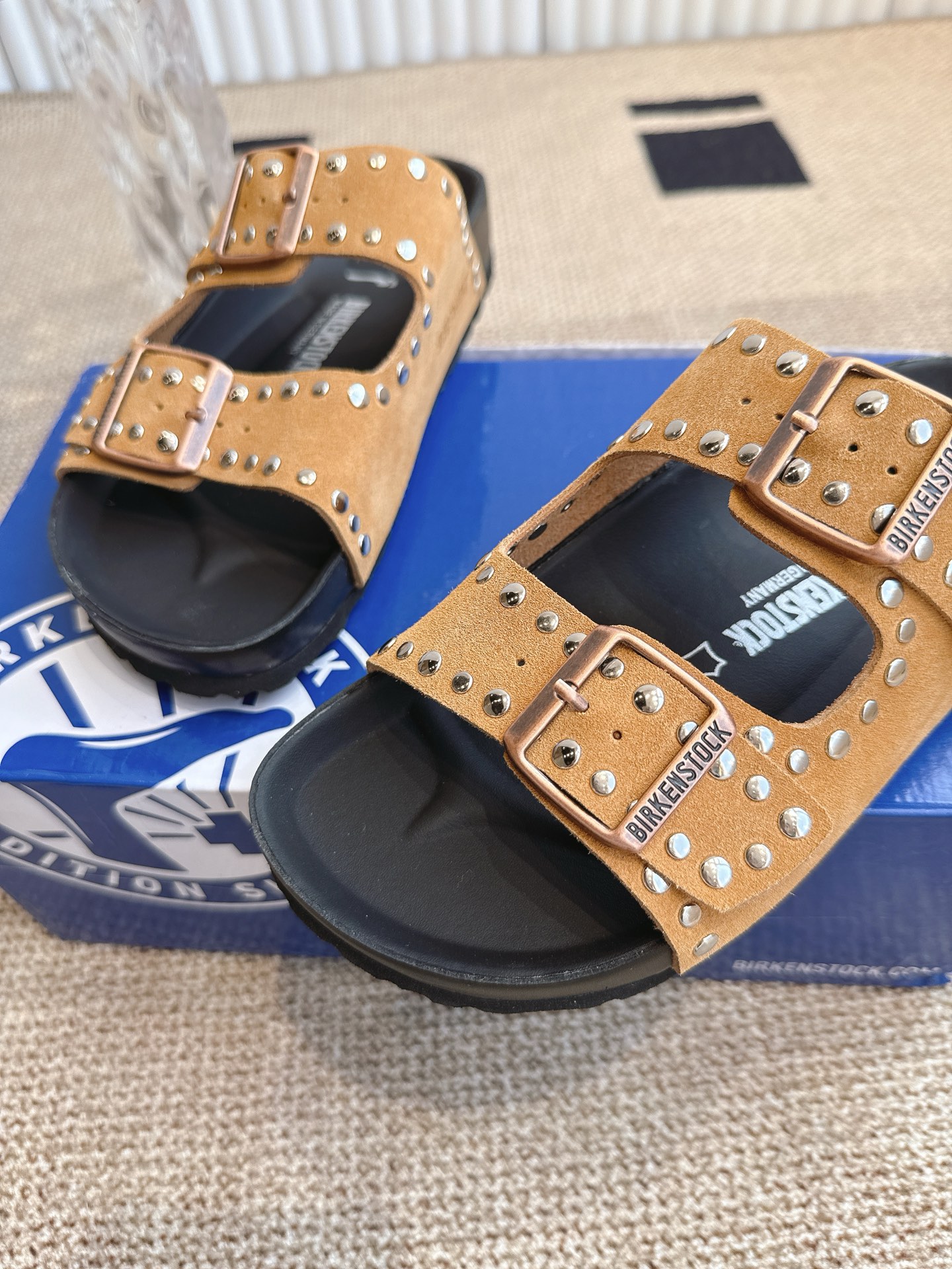 Birkenstock Rome Sandals: Fashionable Class of 550 with Anthropo-Engineering Design - 图片 8