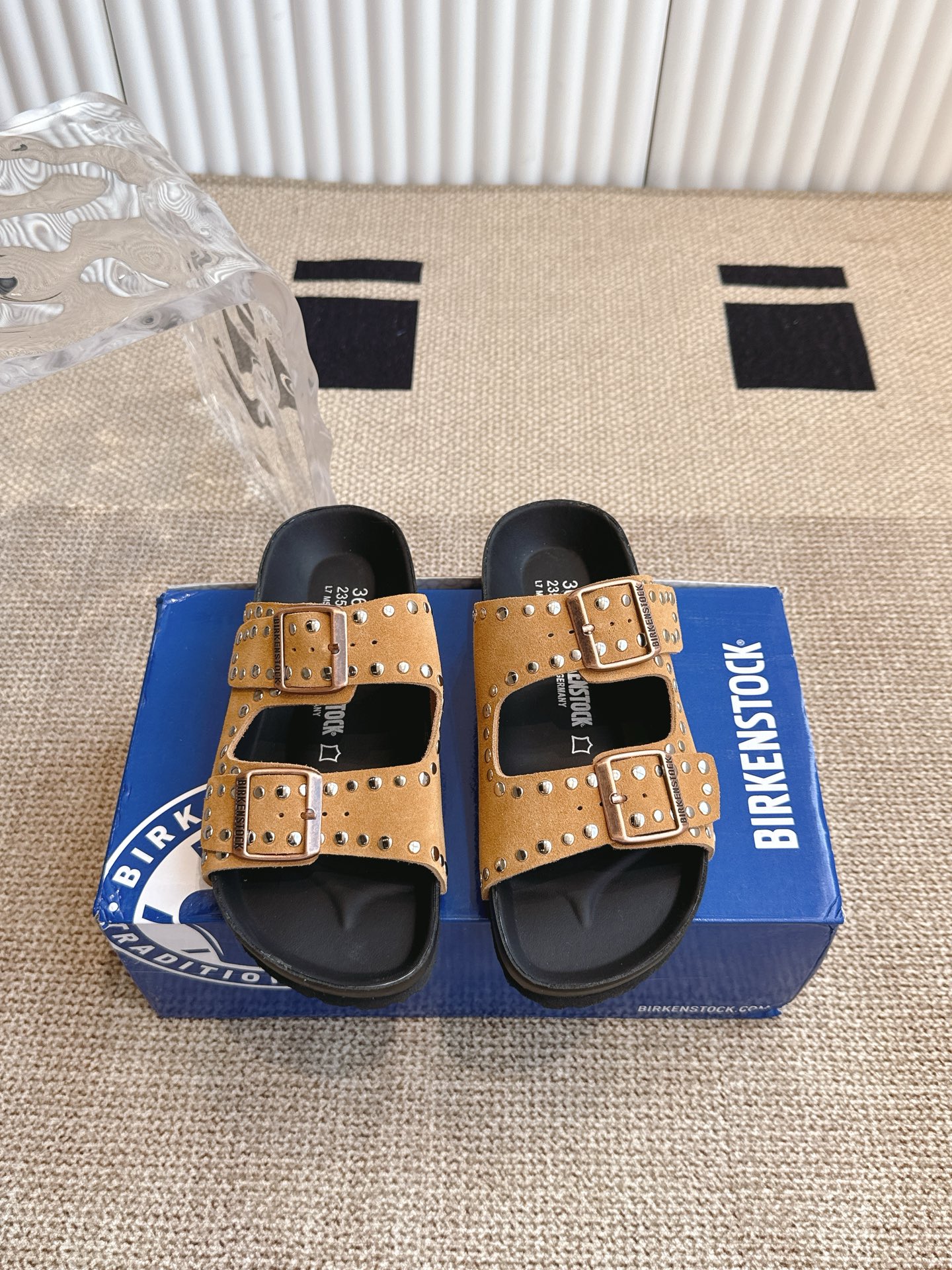 Birkenstock Rome Sandals: Fashionable Class of 550 with Anthropo-Engineering Design