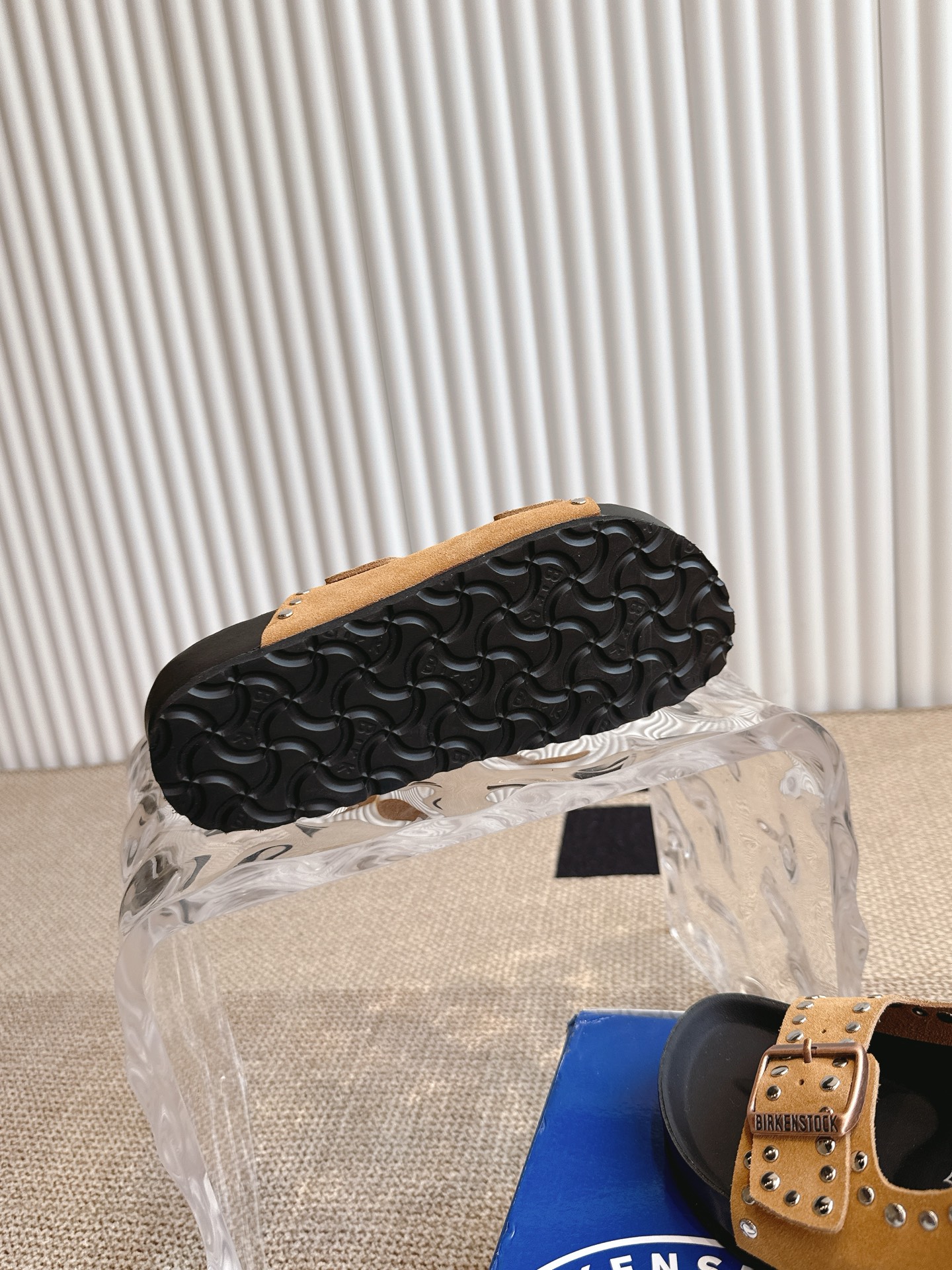 Birkenstock Rome Sandals: Fashionable Class of 550 with Anthropo-Engineering Design - 图片 9