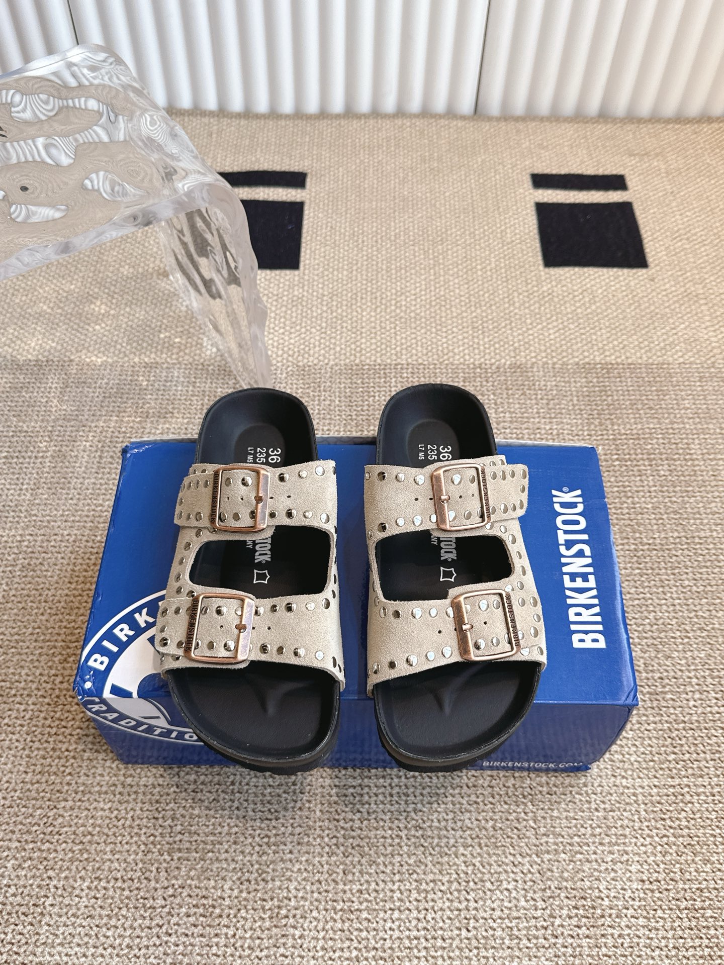 Stylish and Comfortable Birkenstock Sandals in Rome – Class of 550.
