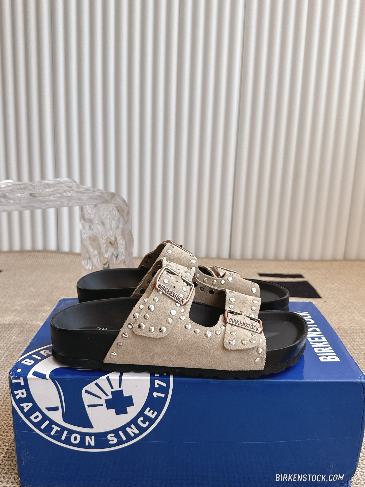 Stylish and Comfortable Birkenstock Sandals in Rome – Class of 550. - 图片 3