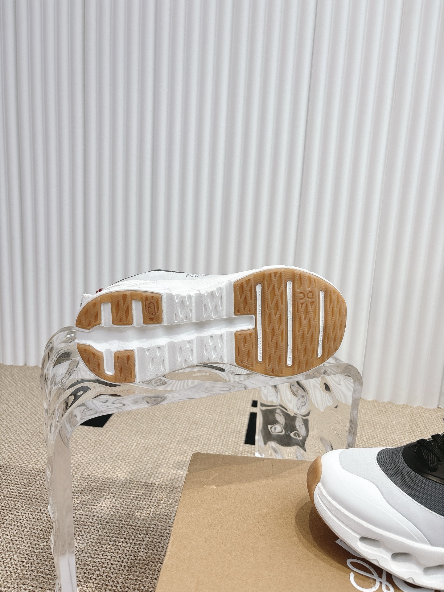 Loewe x On Cloudtilt 2.0 Sneakers Runners Couple Style Fashionable Shoes 9 i1743417549300 5206 0 8