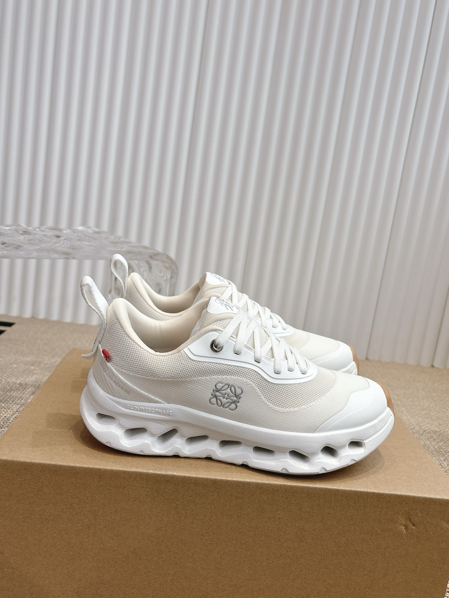 Loewe x On Cloudtilt 2.0 White Sneakers - City & Outdoor Ready 4 i1743417624345 4021 0 2