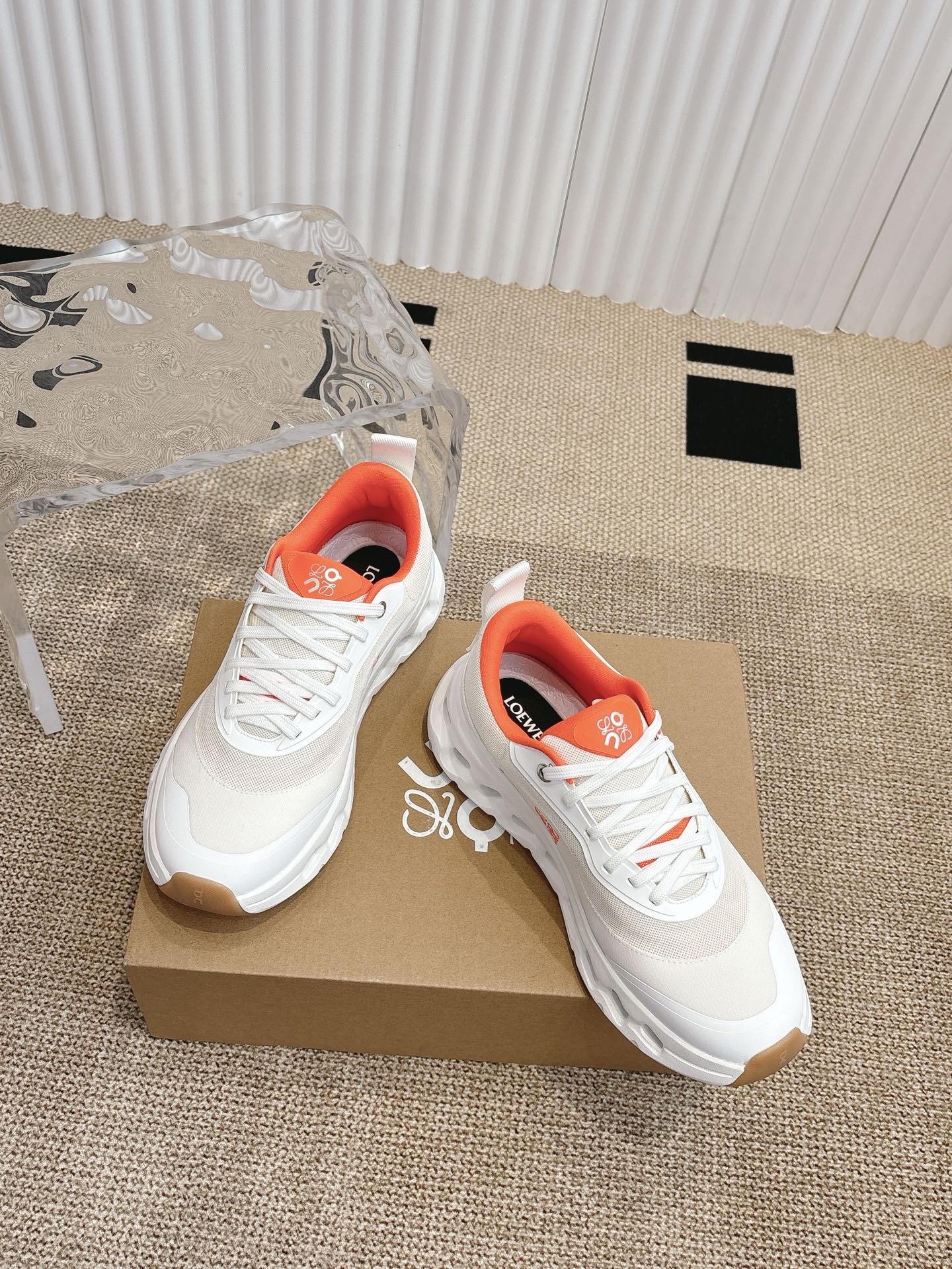 Loewe x On Cloudtilt 2.0: Stylish Running Shoes for Urban & Outdoor Life 3 i1743417682963 6357 0 1