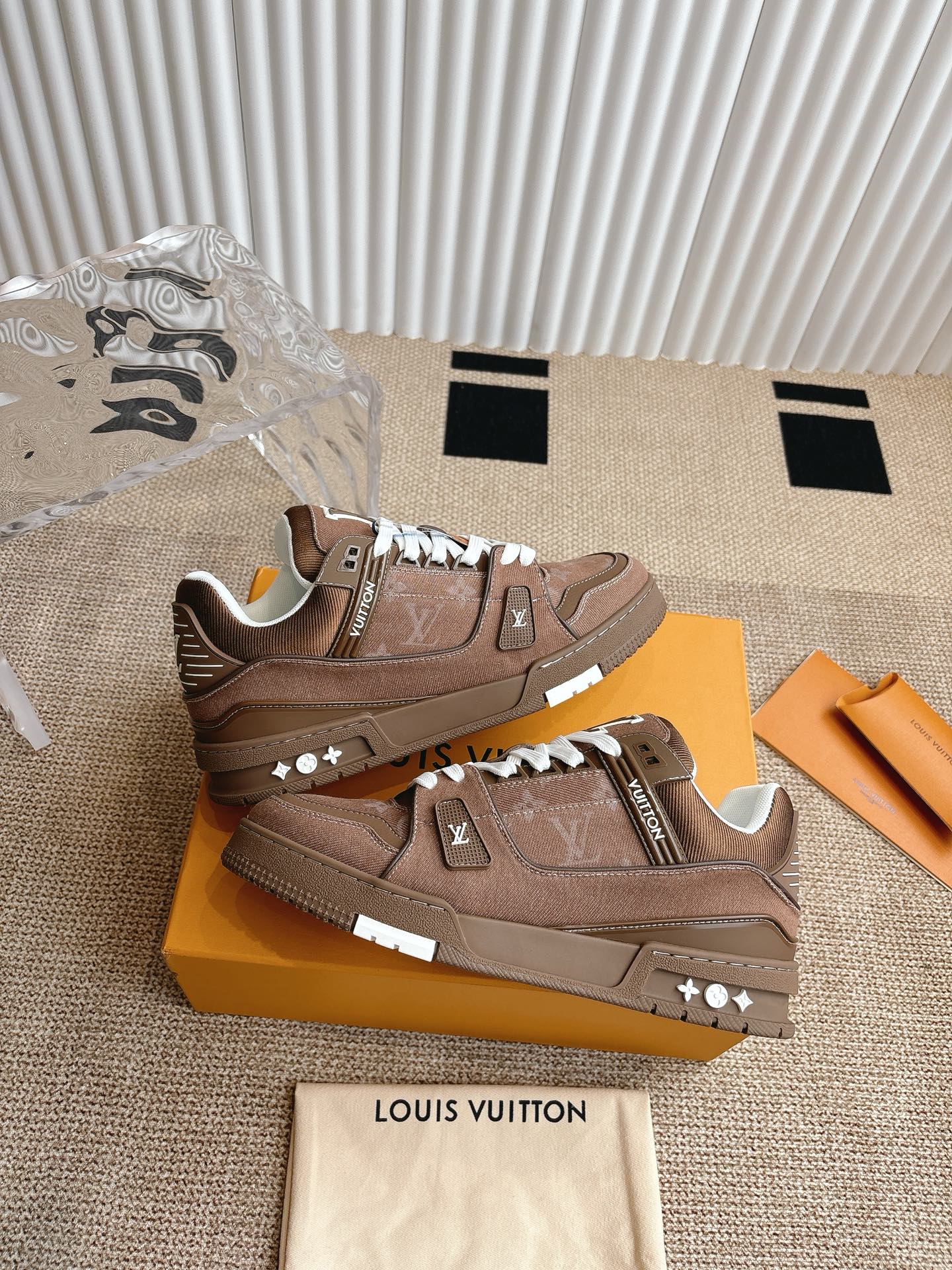 Louis Vuitton Trainer Monogram Low-Top Sneakers Brown Leather Size 35-45 5 i1743838182413 2877 0 4