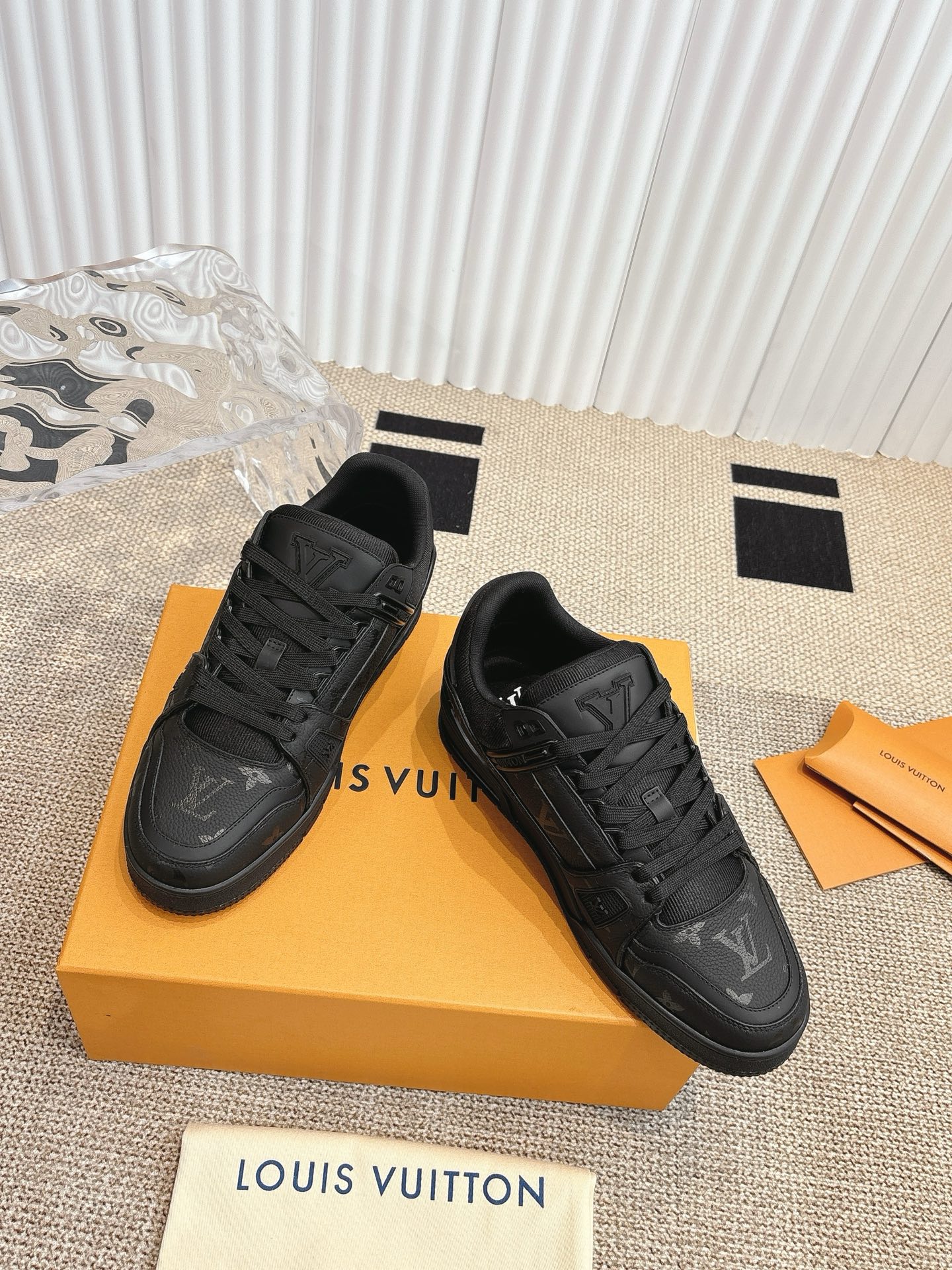 Louis Vuitton Vuiton 路易威登 Trainer系列板鞋篮球鞋 ‼