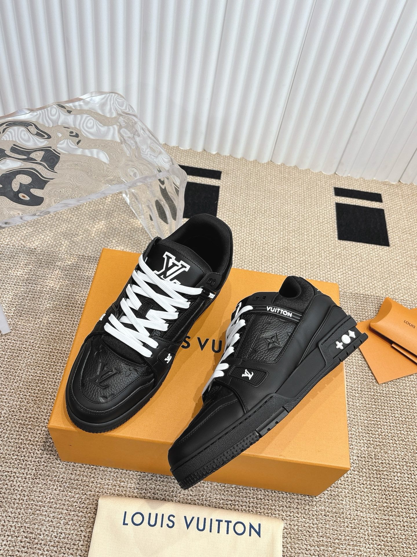 Louis Vuitton Vuiton 路易威登 Trainer系列板鞋篮球鞋 ‼
