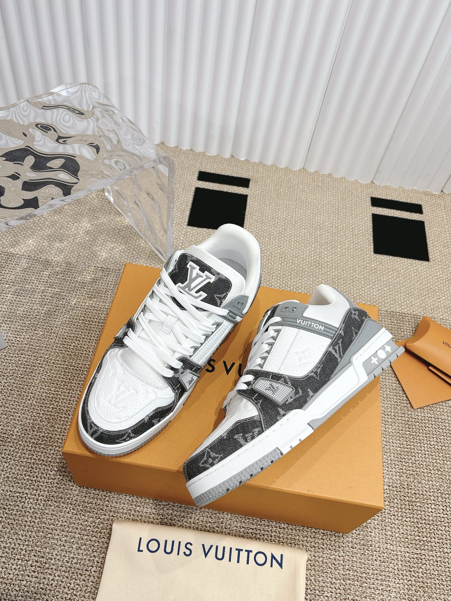 Louis Vuitton Vuiton 路易威登 Trainer系列板鞋篮球鞋 ‼