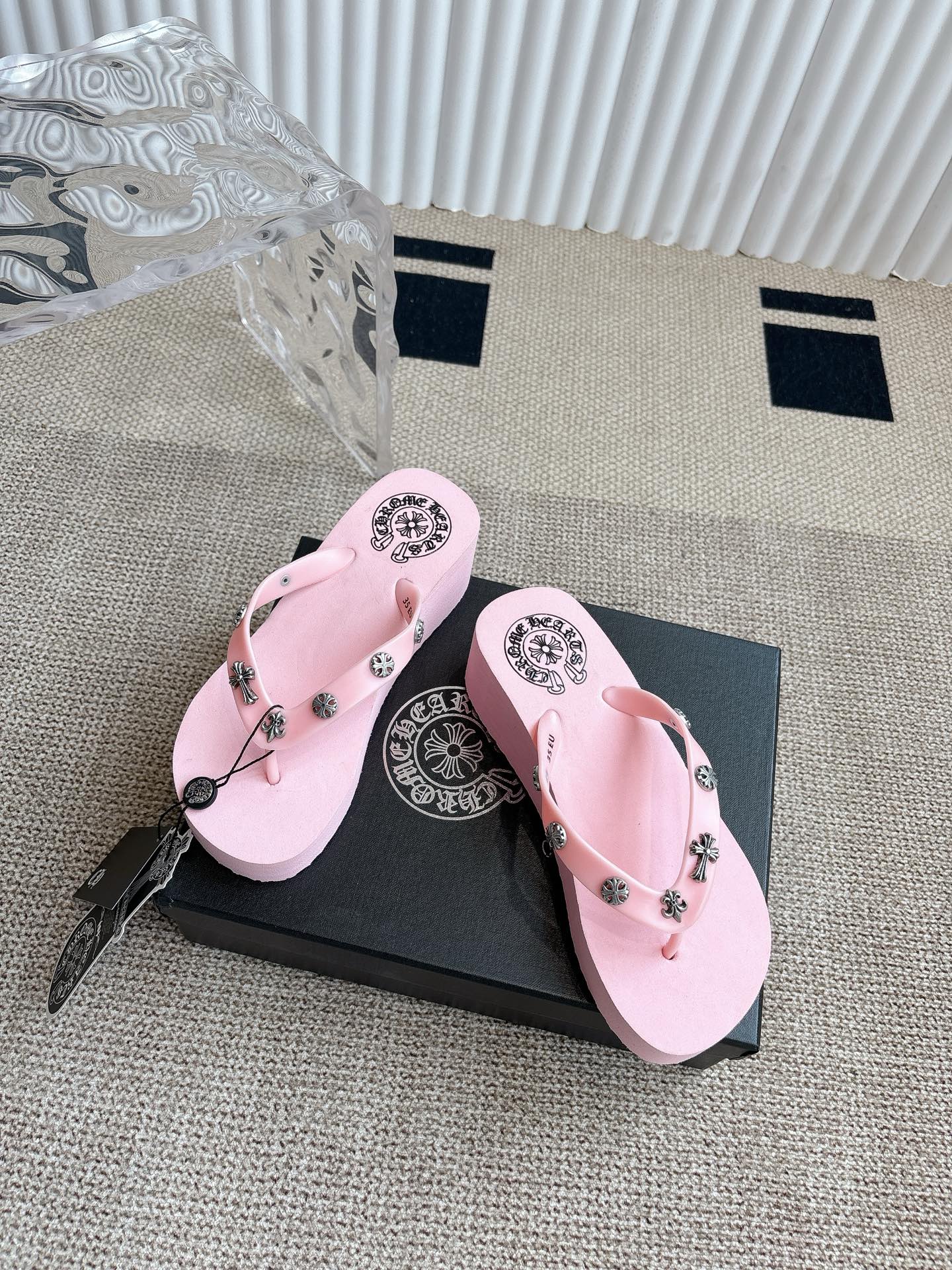 “Korean-Style Lazy Slippers: Popular Summer Fashion for Sizes 35-40” - 图片 9