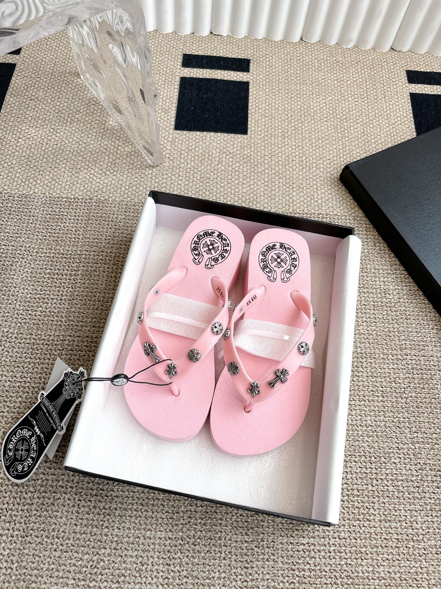 “Korean-Style Lazy Slippers: Popular Summer Fashion for Sizes 35-40” - 图片 1