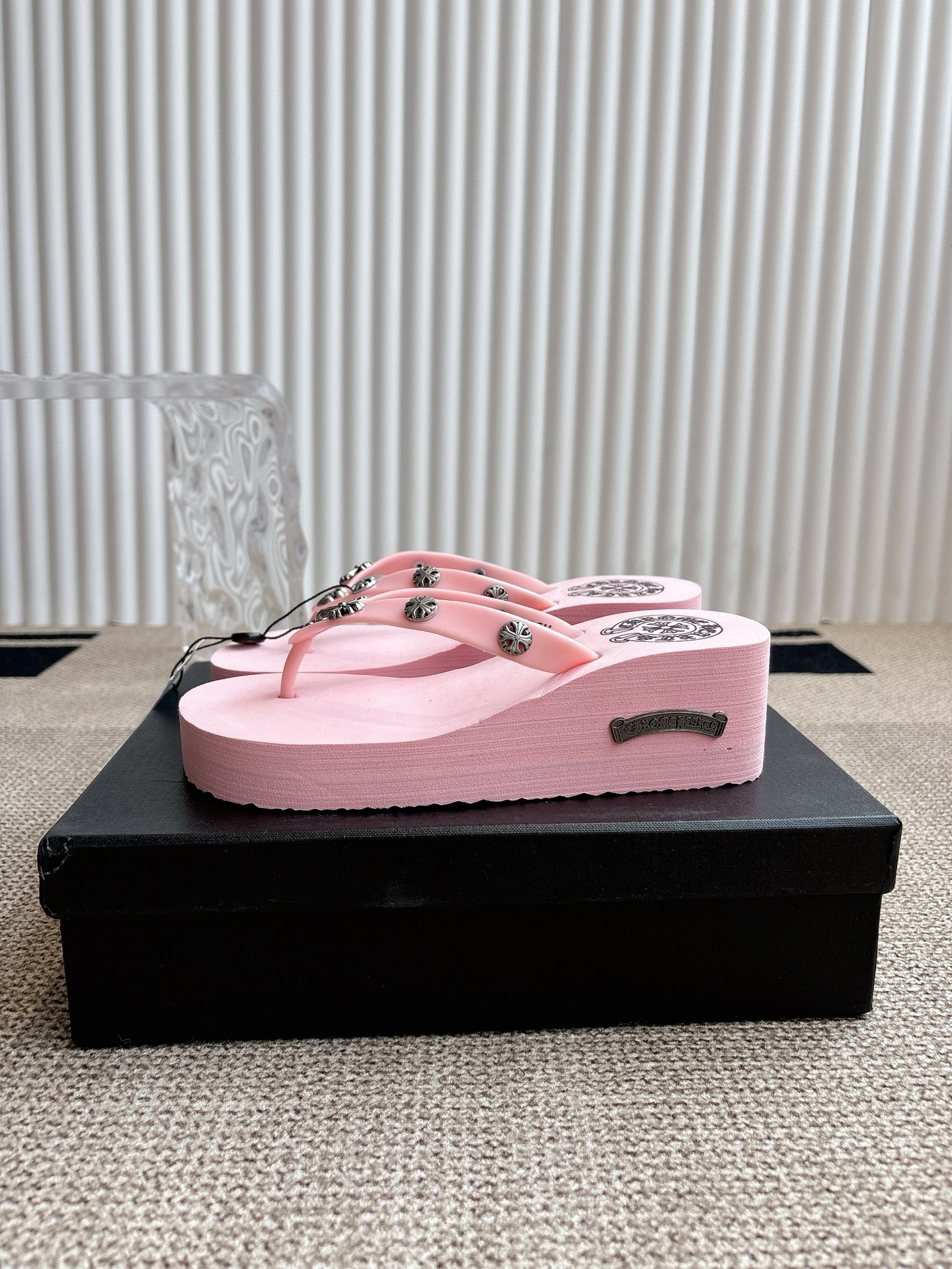 “Korean-Style Lazy Slippers: Popular Summer Fashion for Sizes 35-40” - 图片 2