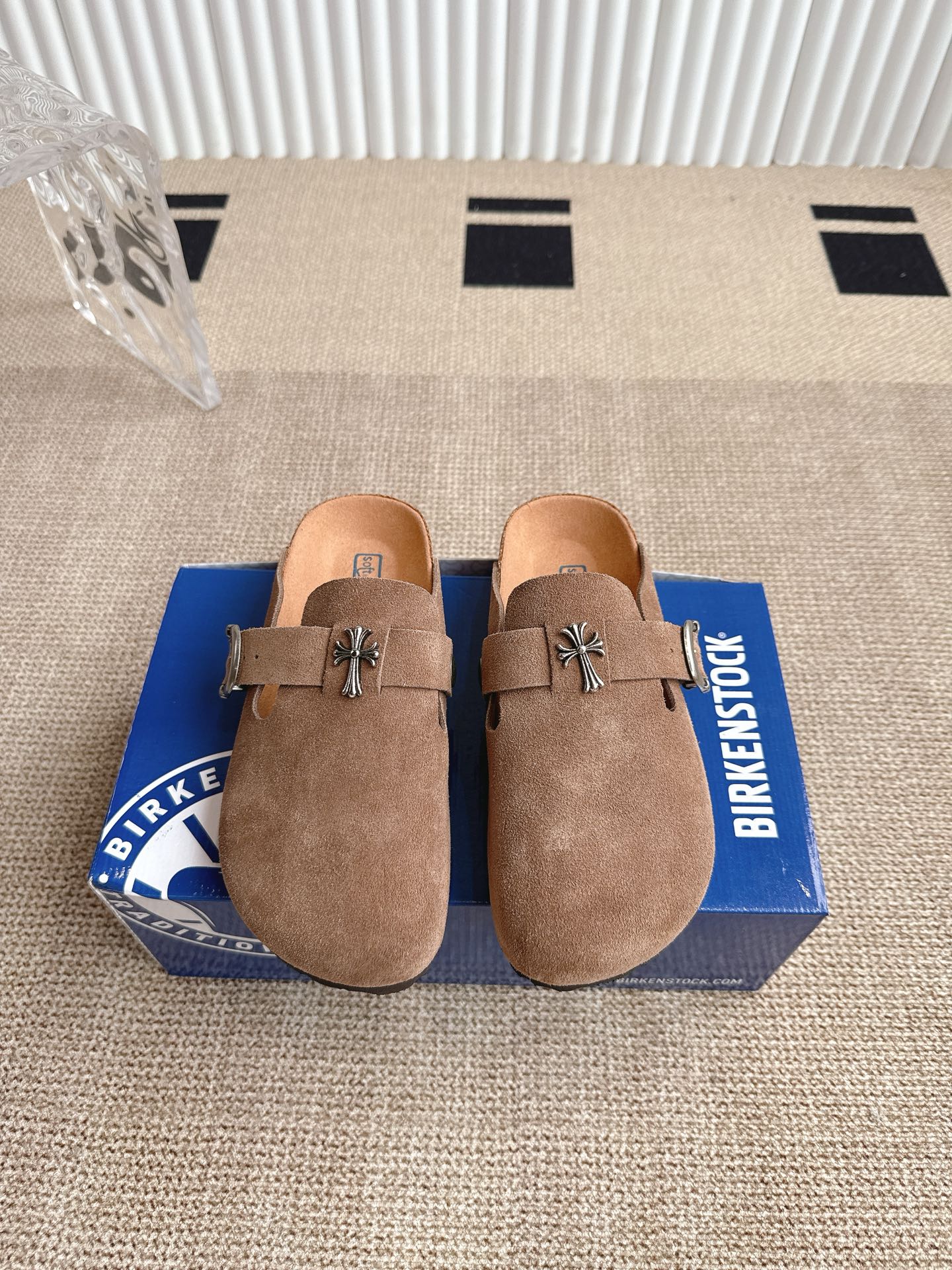 Birkenstock Boston Suede Leather Clogs with Cross Ornament, Unisex 2 i1746809552765 6514 0 0