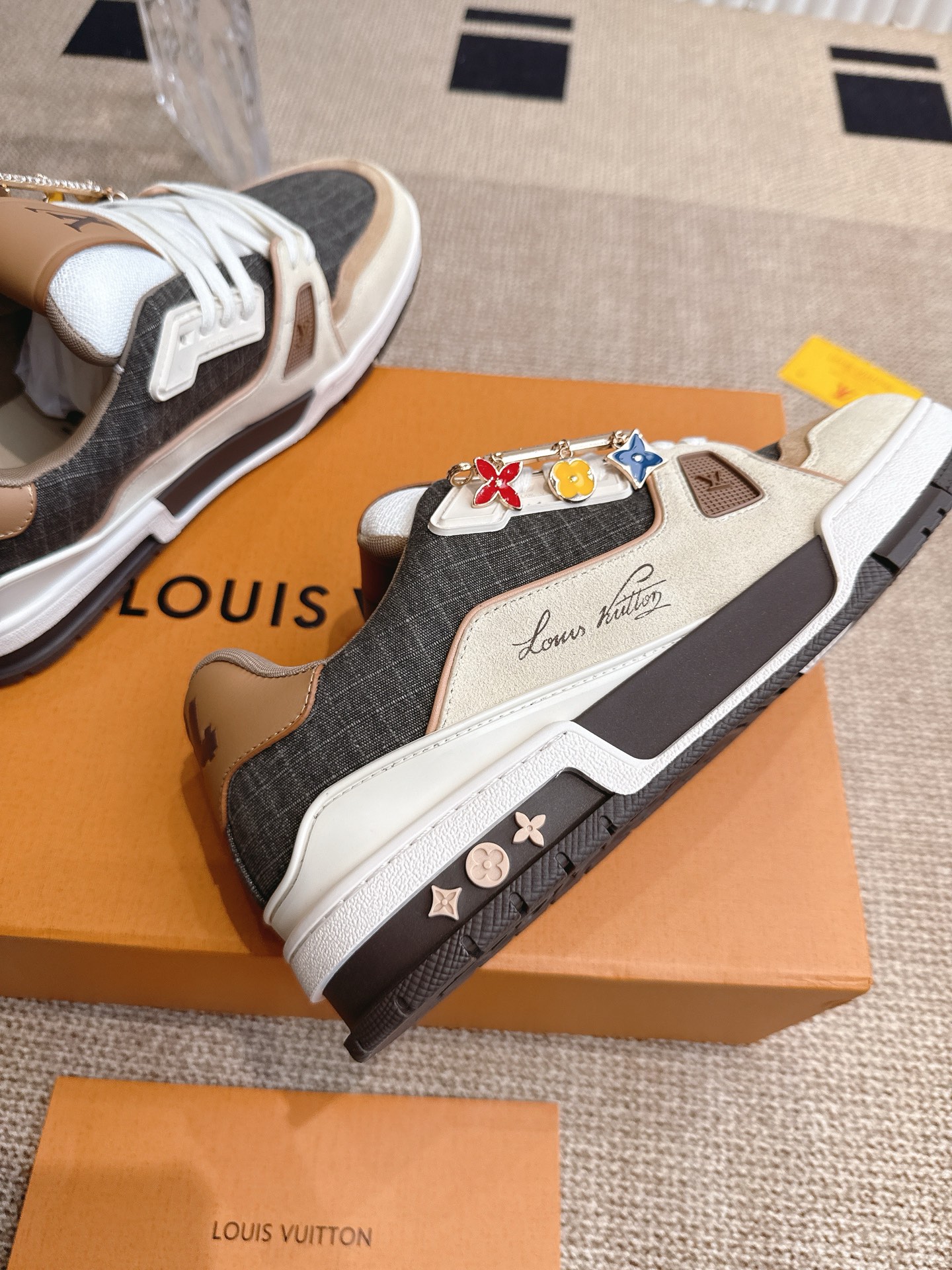 Louis Vuitton Louis Vuiton 路易威登 新款 LV Trainer系列板鞋篮球鞋 ‼