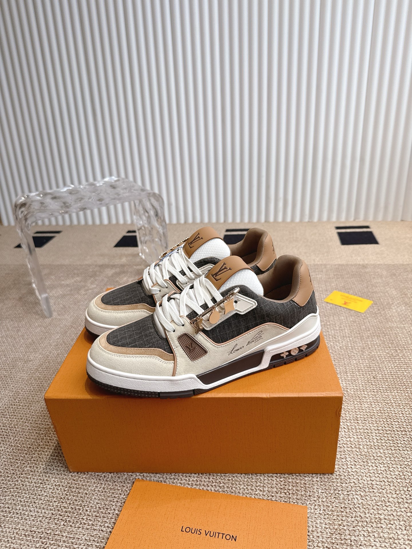 Louis Vuitton Louis Vuiton 路易威登 新款 LV Trainer系列板鞋篮球鞋 ‼