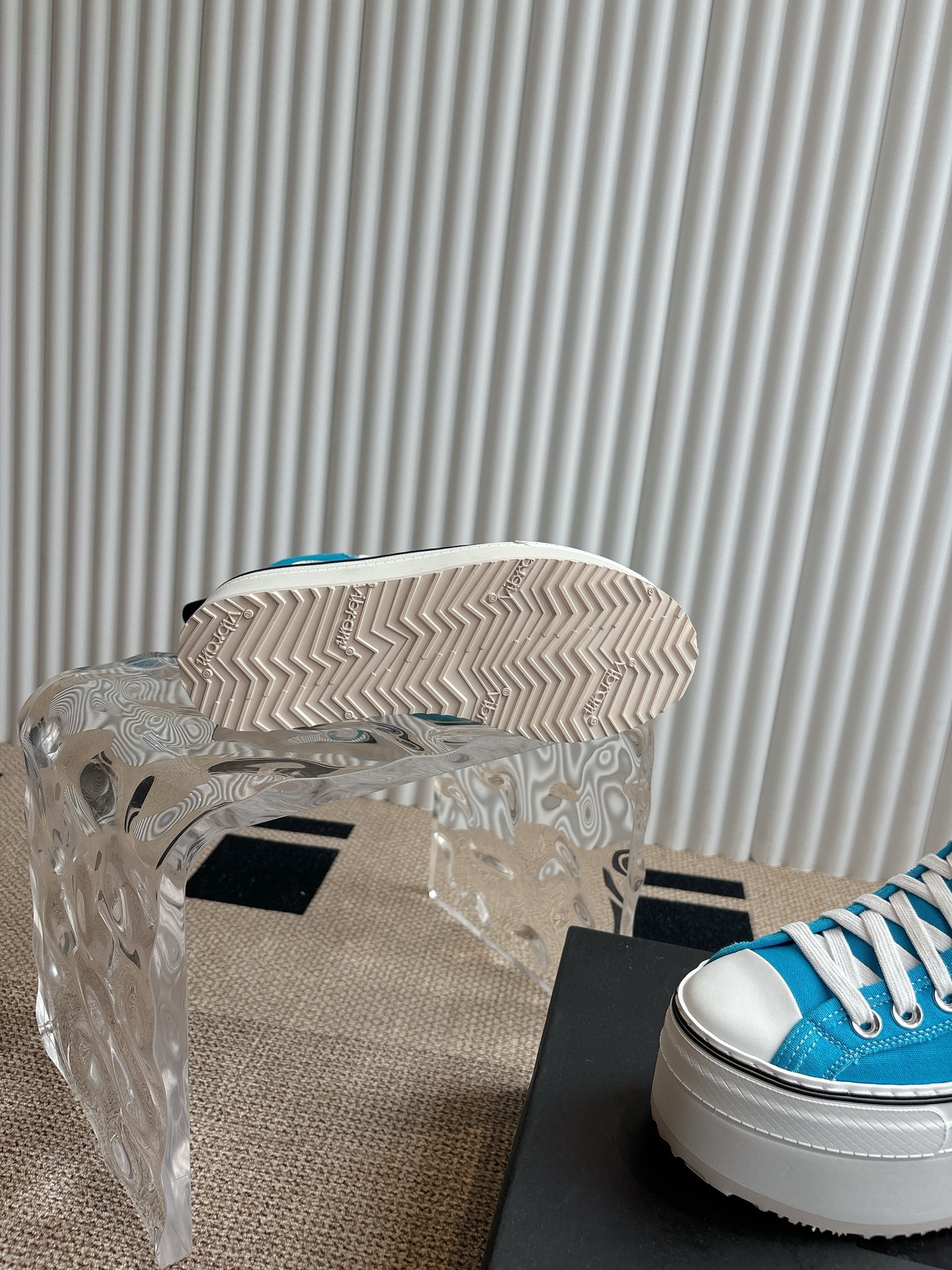 R13 Thick-Heel Leisure Shoes: 800 Pounds, Sizes 34-40, Stylish and Comfortable! - 图片 9