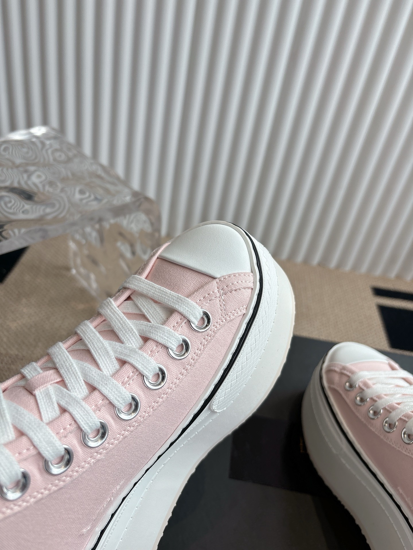 “R13 Thick-Heel Leisure Shoes: 800 Pounds, Sizes 34-40, Stylish and Comfortable” - 图片 8