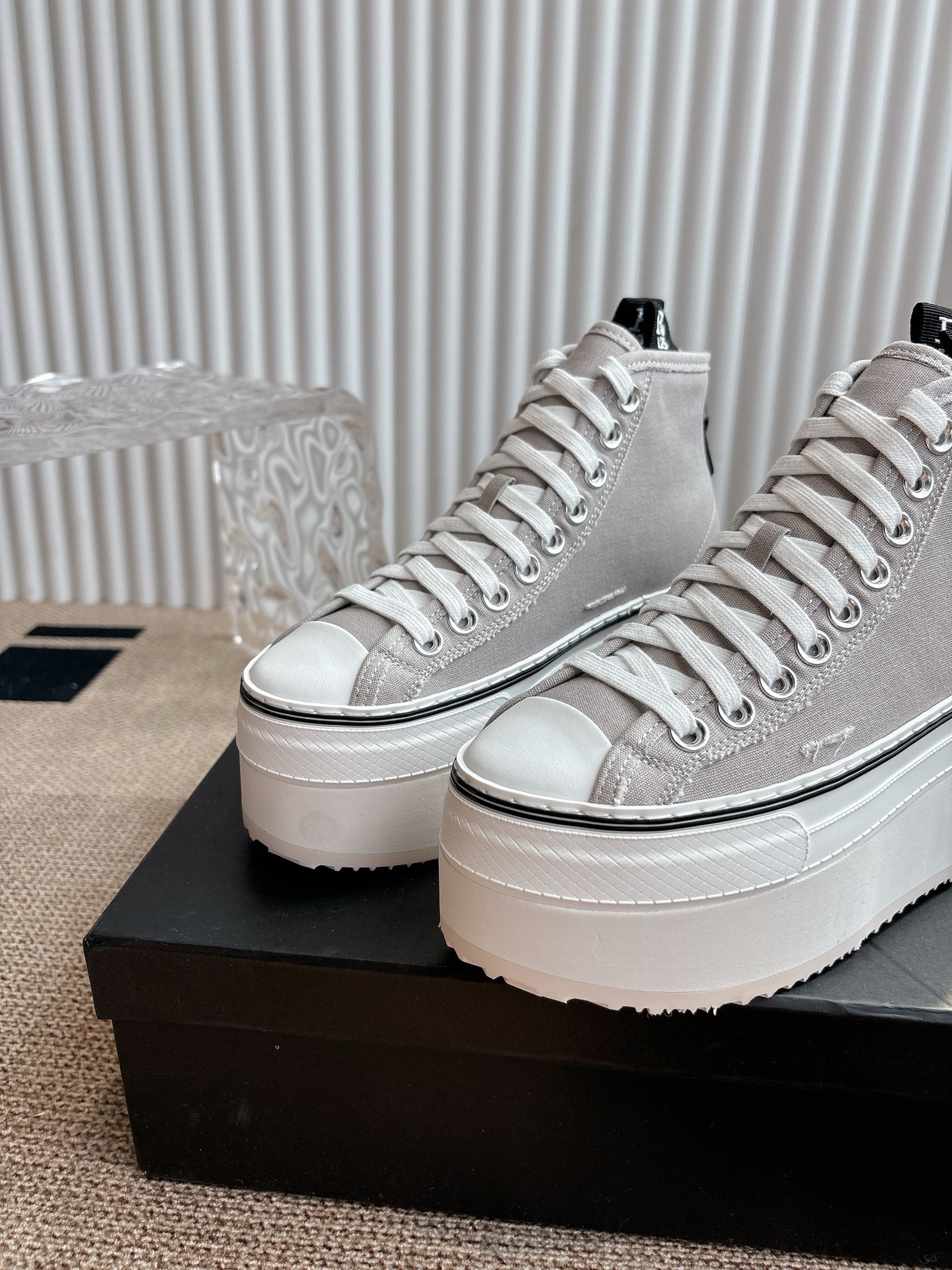 “R13-Heel Shoes: 800 Pounds, Thick-Soled Leisure Highs in Sizes 34-40” - 图片 6