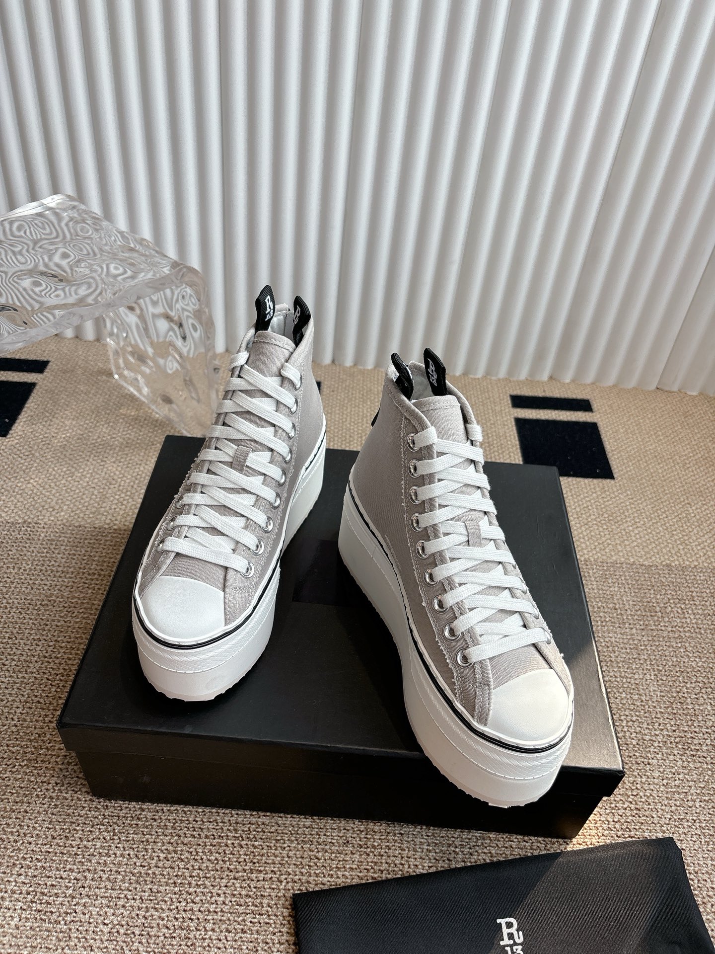 “R13-Heel Shoes: 800 Pounds, Thick-Soled Leisure Highs in Sizes 34-40” - 图片 3