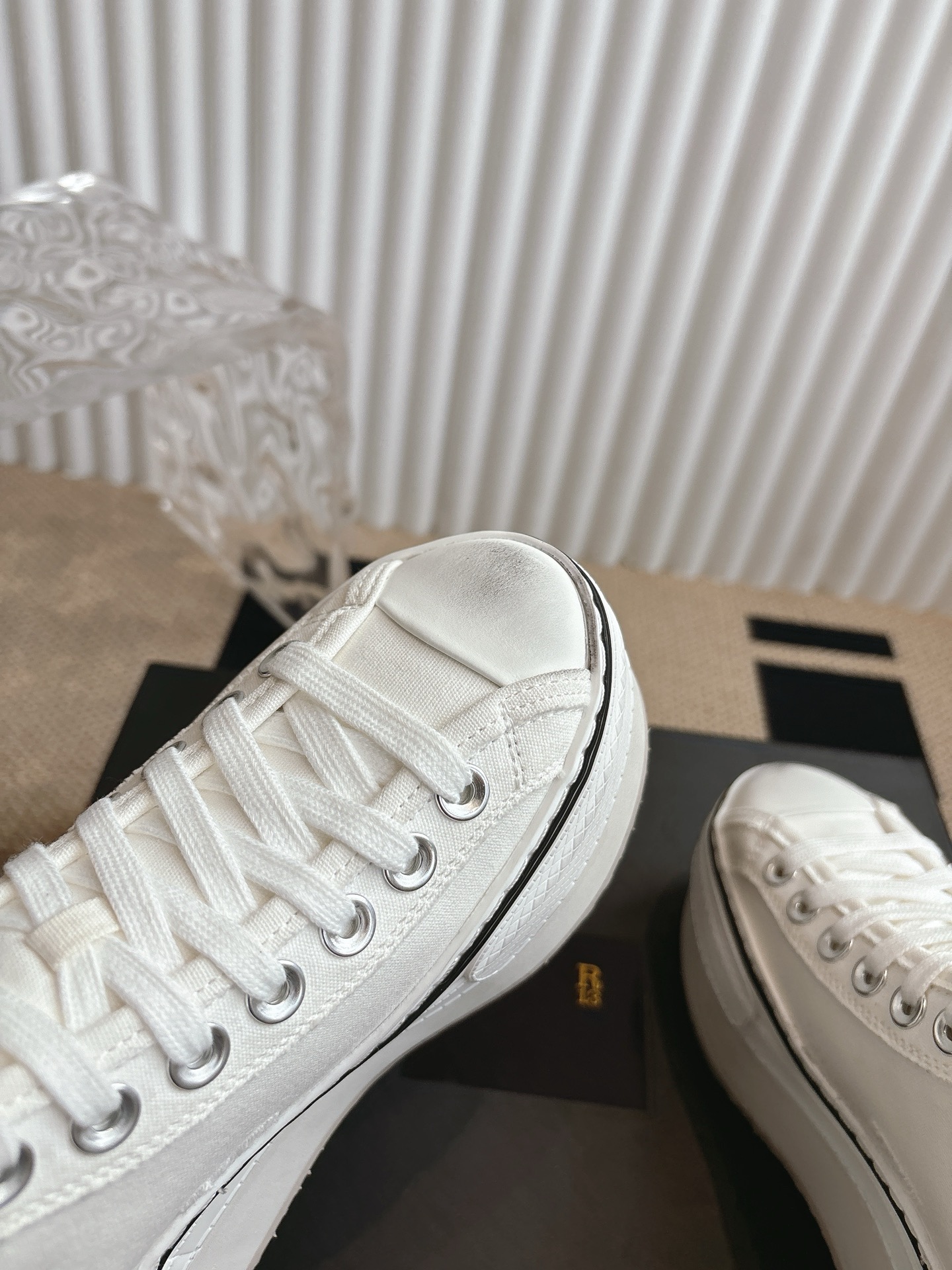 Trendy R13 Thick-Heel Leisure Shoes: 800 Pounds, Sizes 34-40 - 图片 9