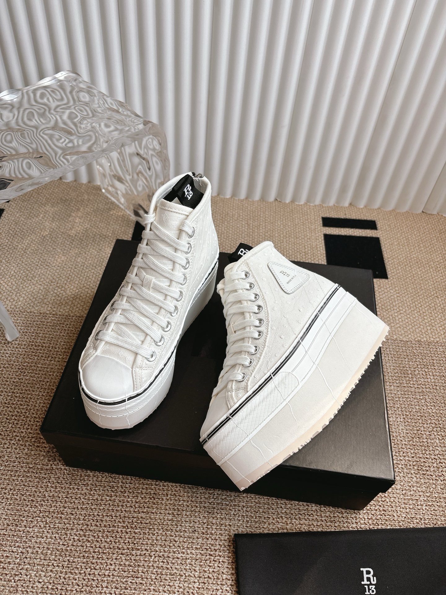 R13 Ink-Heavy High-Heel Shoes: Stylish and Sturdy, 950 Pounds, Available in Sizes 34-40 - 图片 5