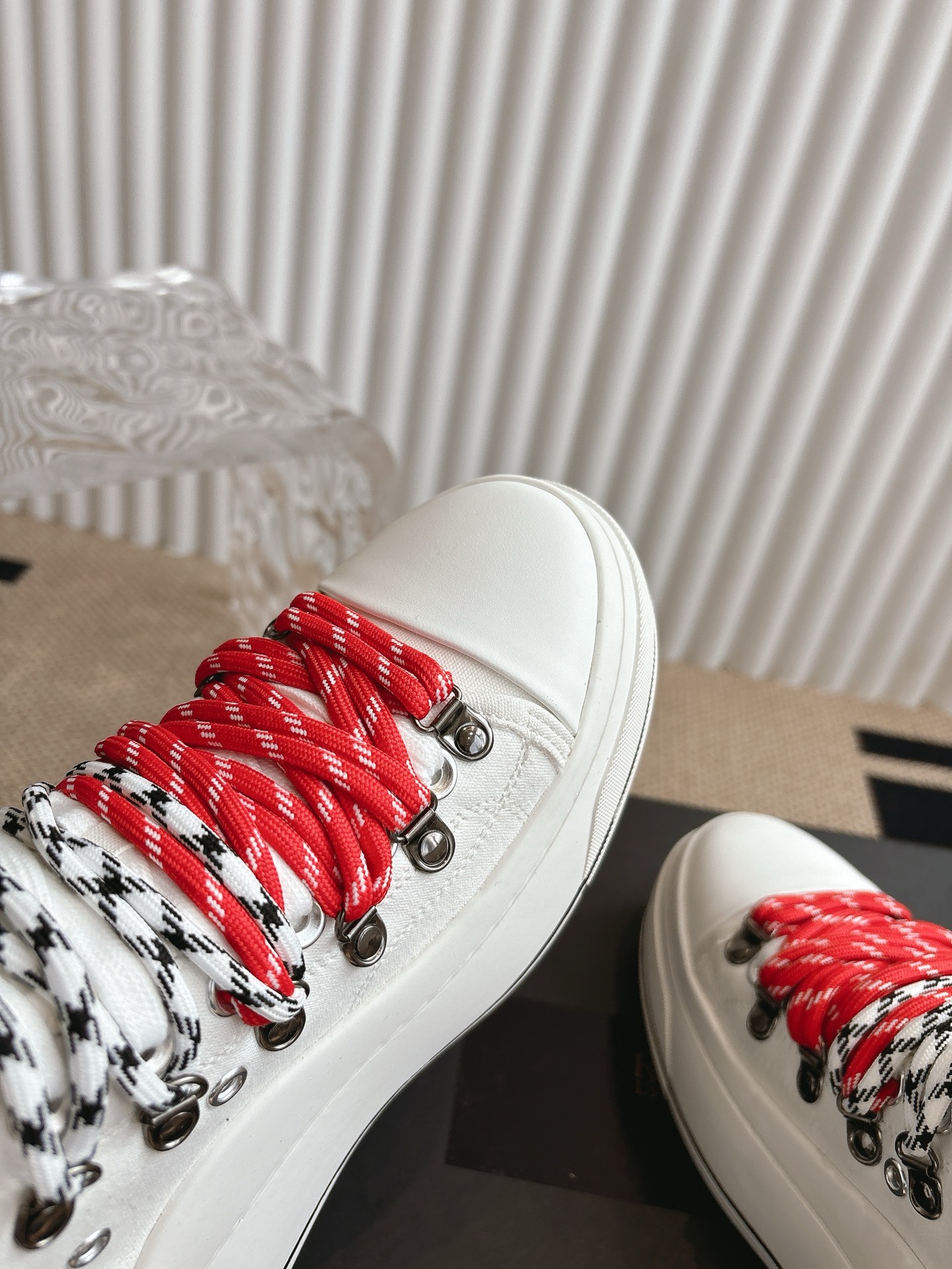 Stylish R13 High-Top Shoes: Comfortable and Trendy Leisure Footwear! - 图片 7