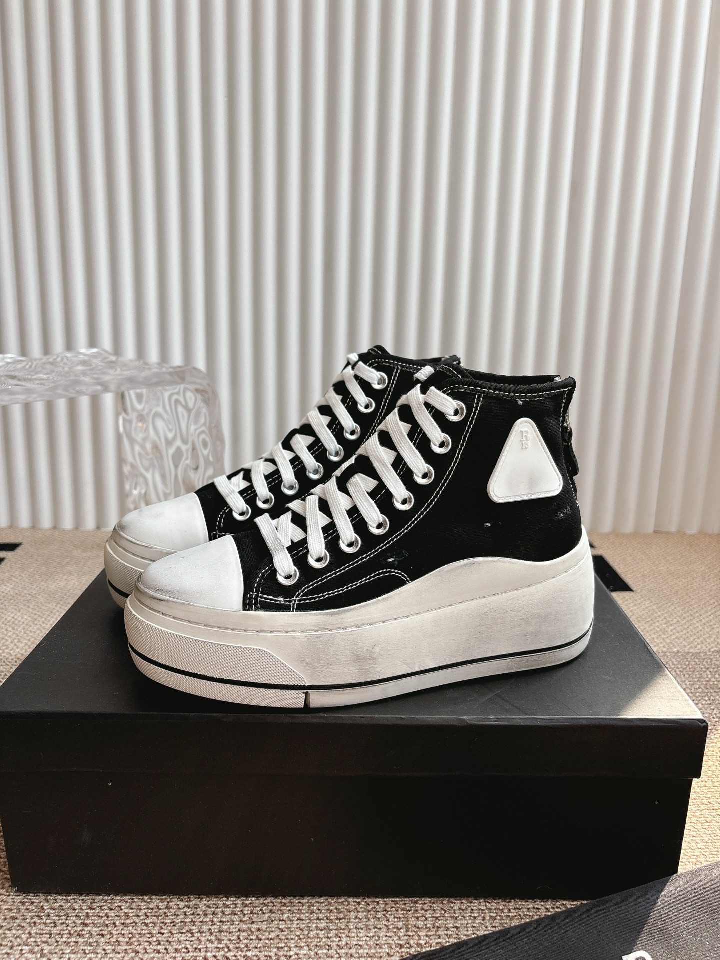 Review of R13 High-Top Shoes: Stylish, Comfortable, and Durable!