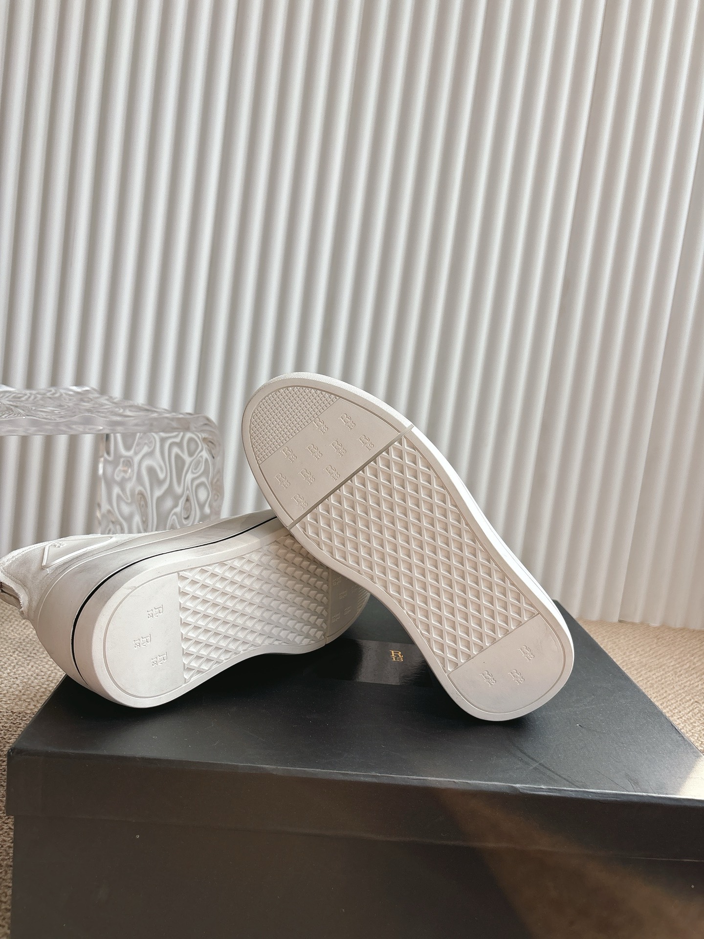 R13 Thick-Shoe Bands: Stylish High-Shoe Upgrade with 5.5-Second Leg Boost - 图片 9