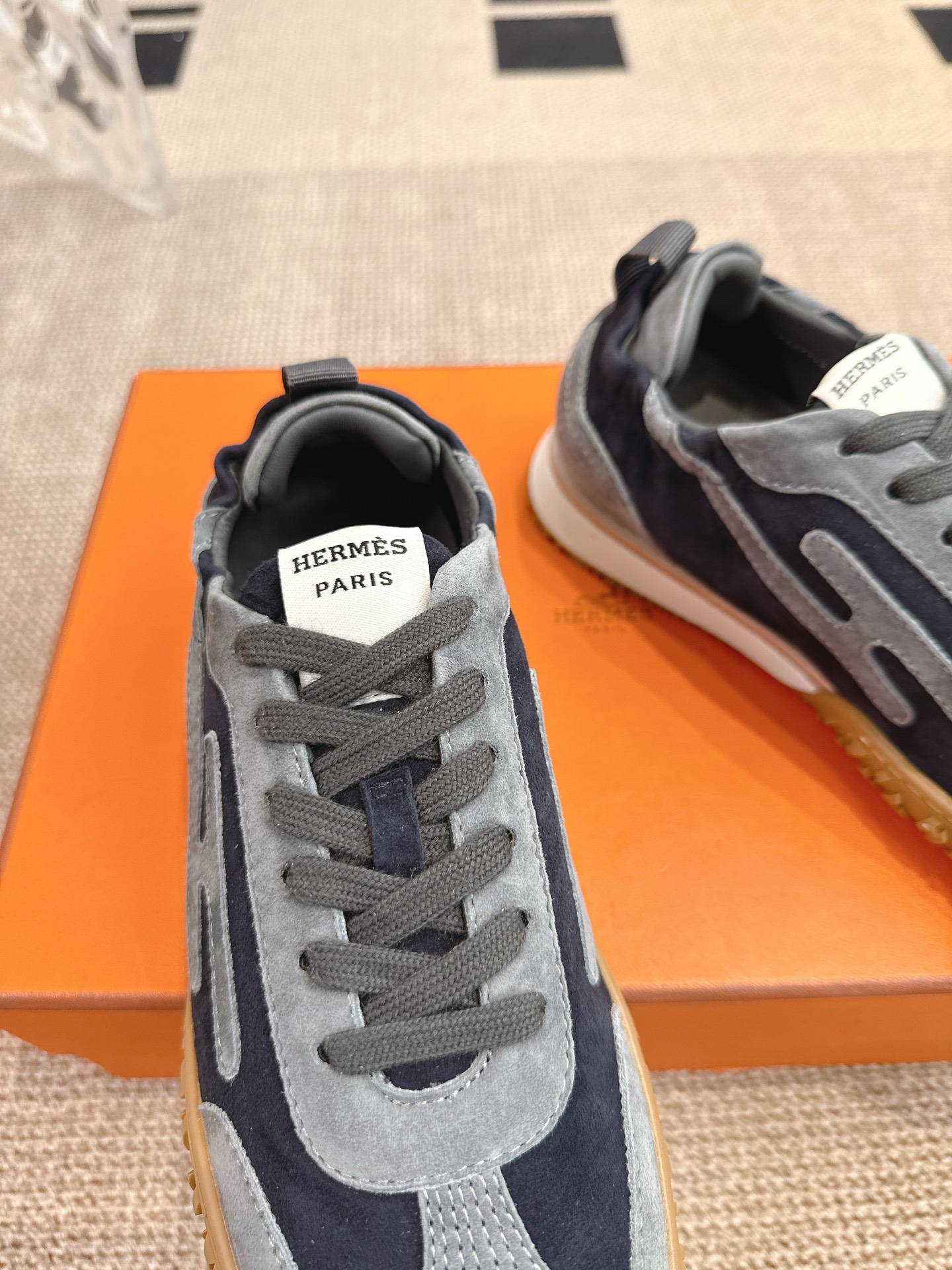 Hermes Eris New Lover Shoes: Unisex Style with Unique Design and Quality Materials - 图片 6