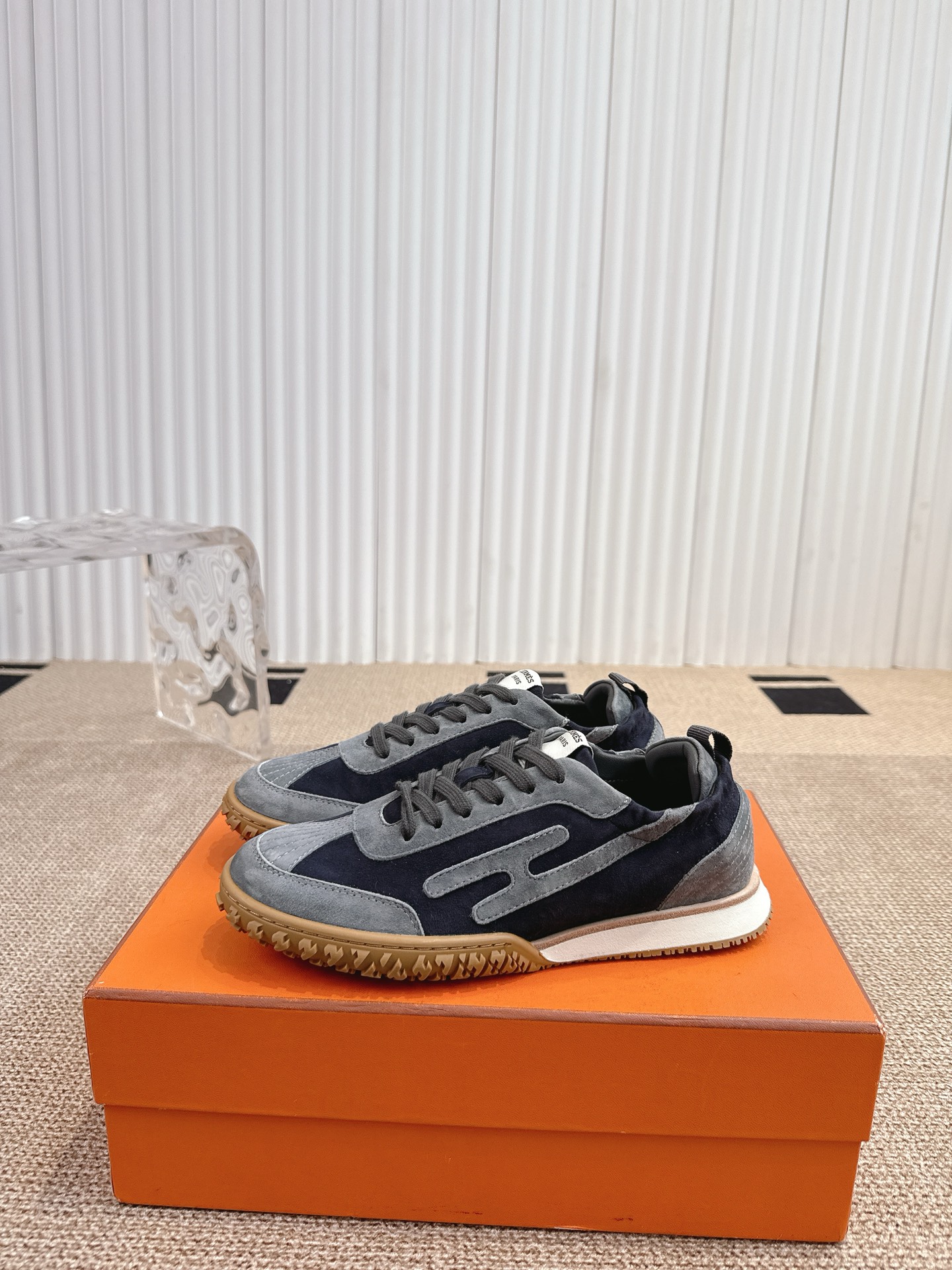 Hermes Eris New Lover Shoes: Unisex Style with Unique Design and Quality Materials - 图片 4