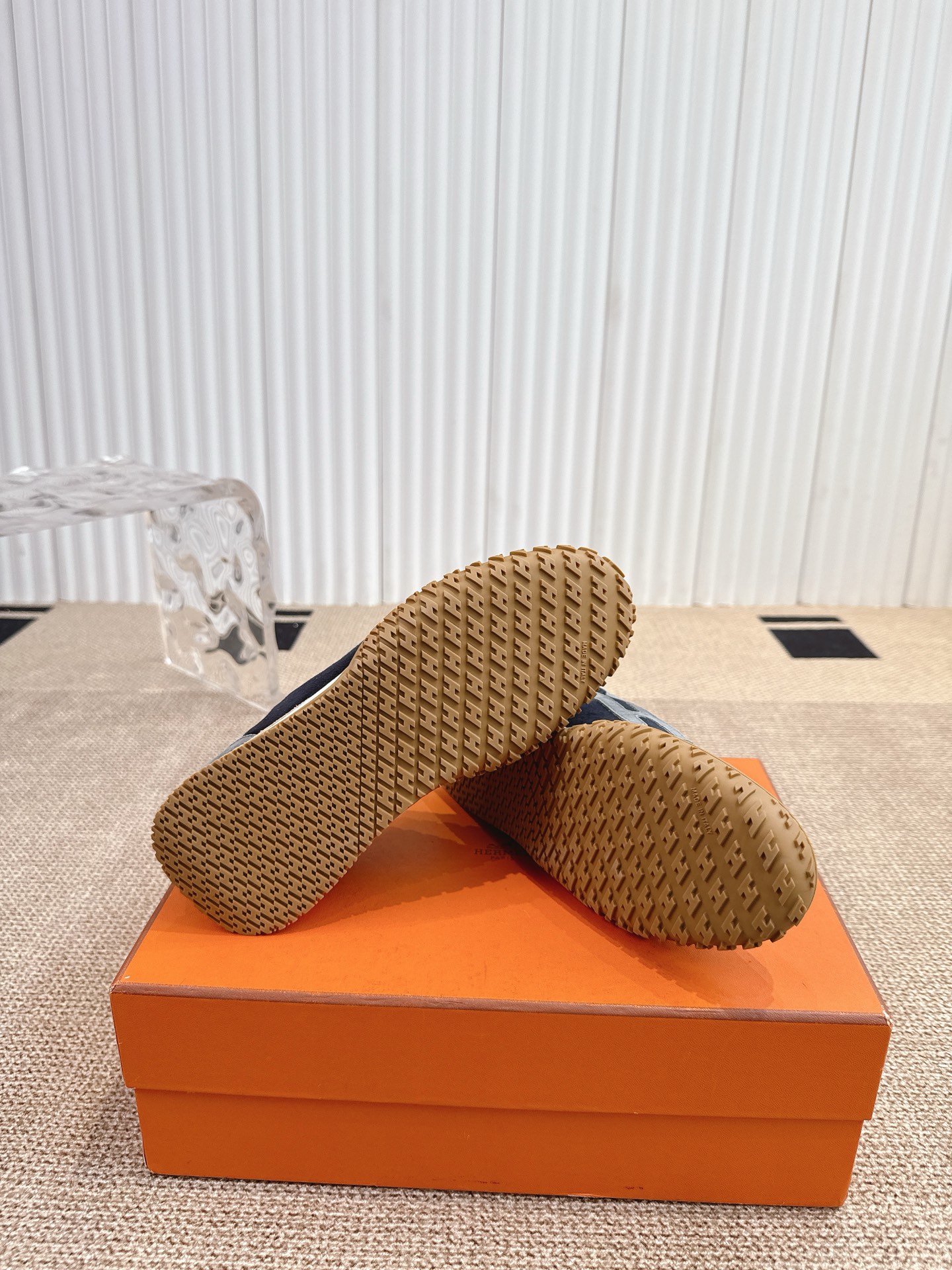 Hermes Eris New Lover Shoes: Unisex Style with Unique Design and Quality Materials - 图片 9