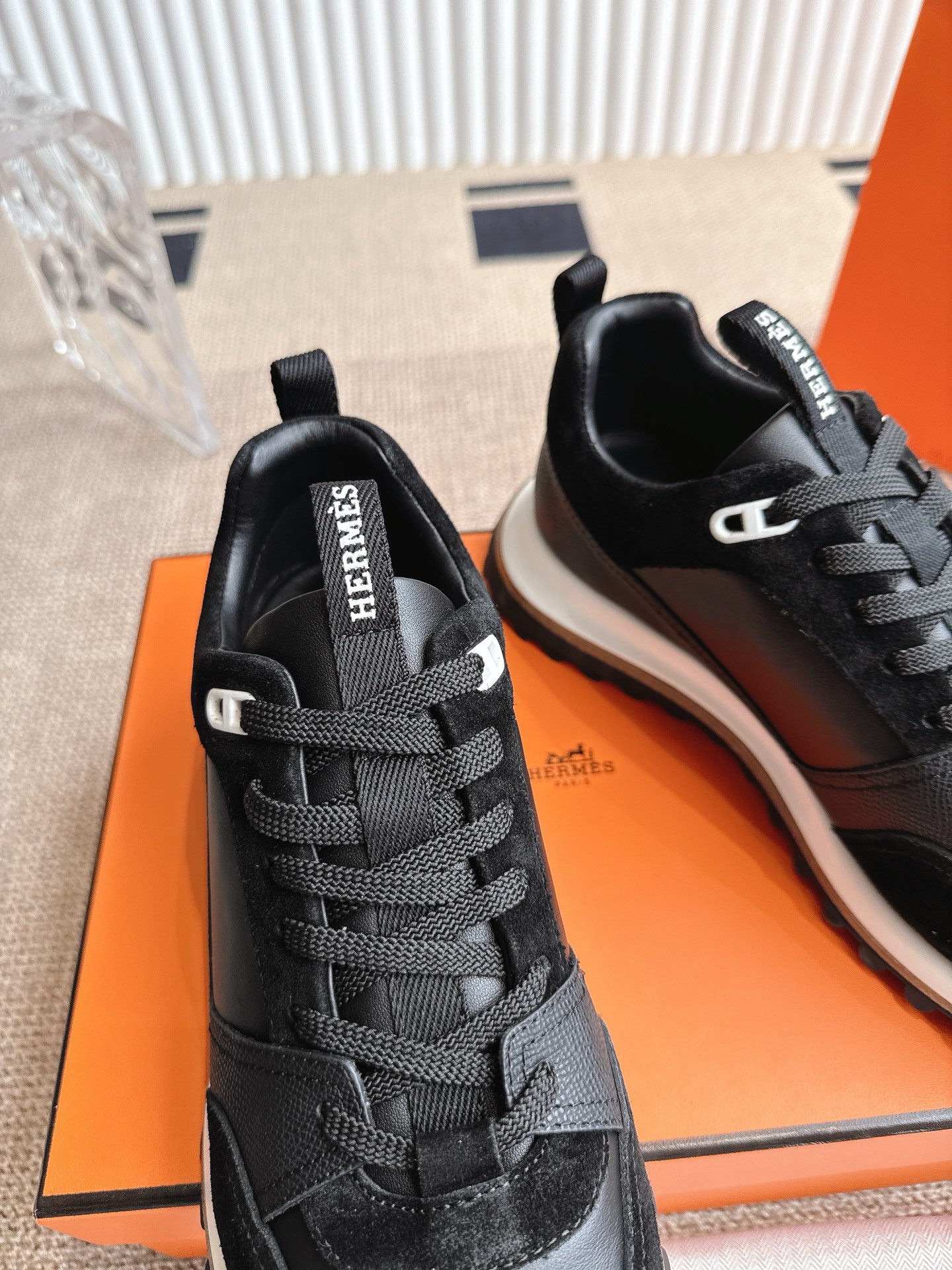 High-Quality Hermes Emermaze Real Shoes: Zenapa Calves, Velvet Kyoto, Silk Tarp, TPU Bubble Rubber - 图片 6